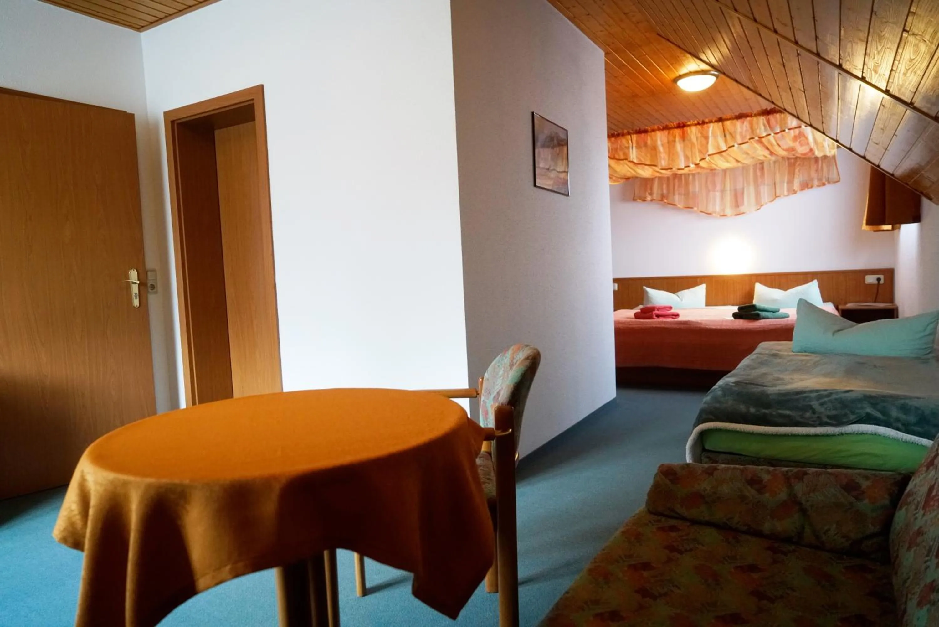 Bed in Hotel & Pension Aßmann