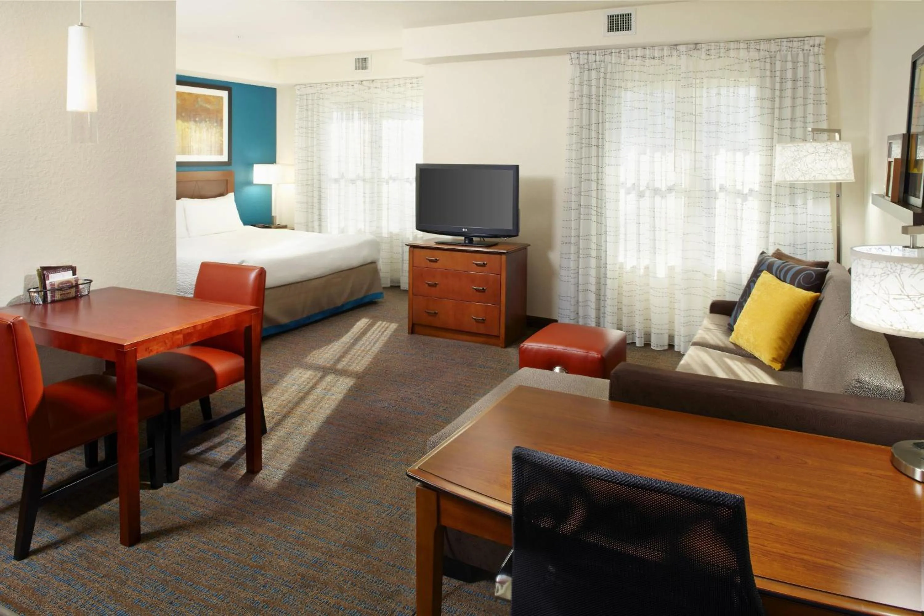 Photo of the whole room, Bed in Residence Inn Tampa Oldsmar