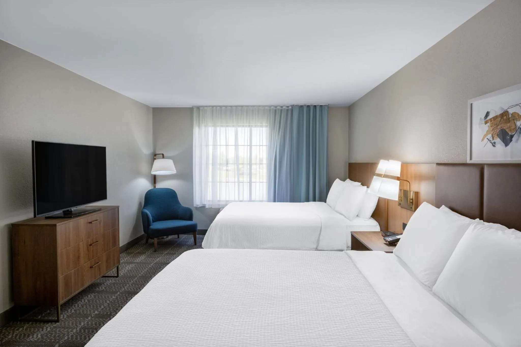 Photo of the whole room, Bed in Staybridge Suites West Des Moines by IHG