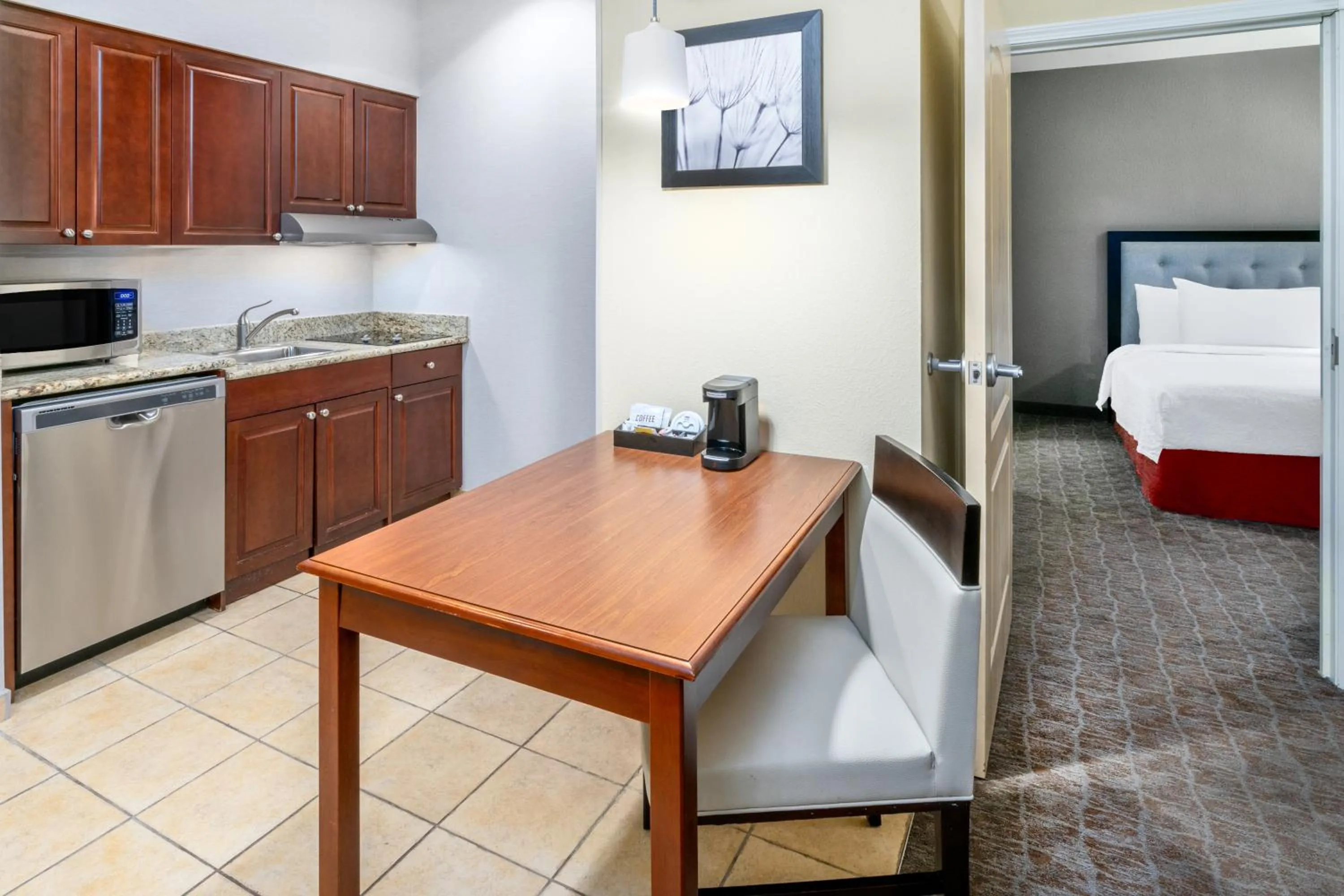 Bedroom, Bed in Homewood Suites by Hilton Denver - Littleton