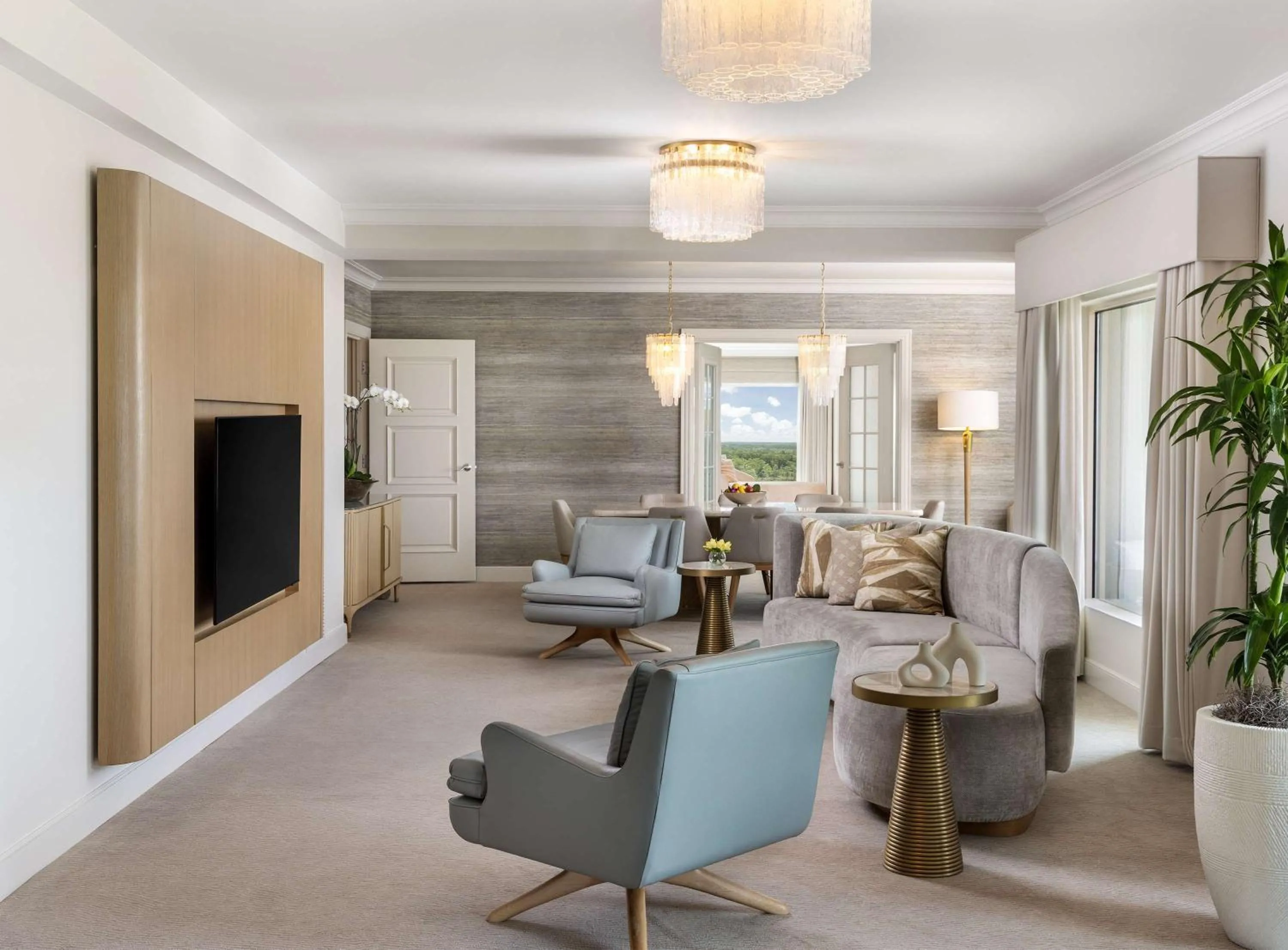 Living room in Waldorf Astoria Orlando - An Official Walt Disney World Hotel