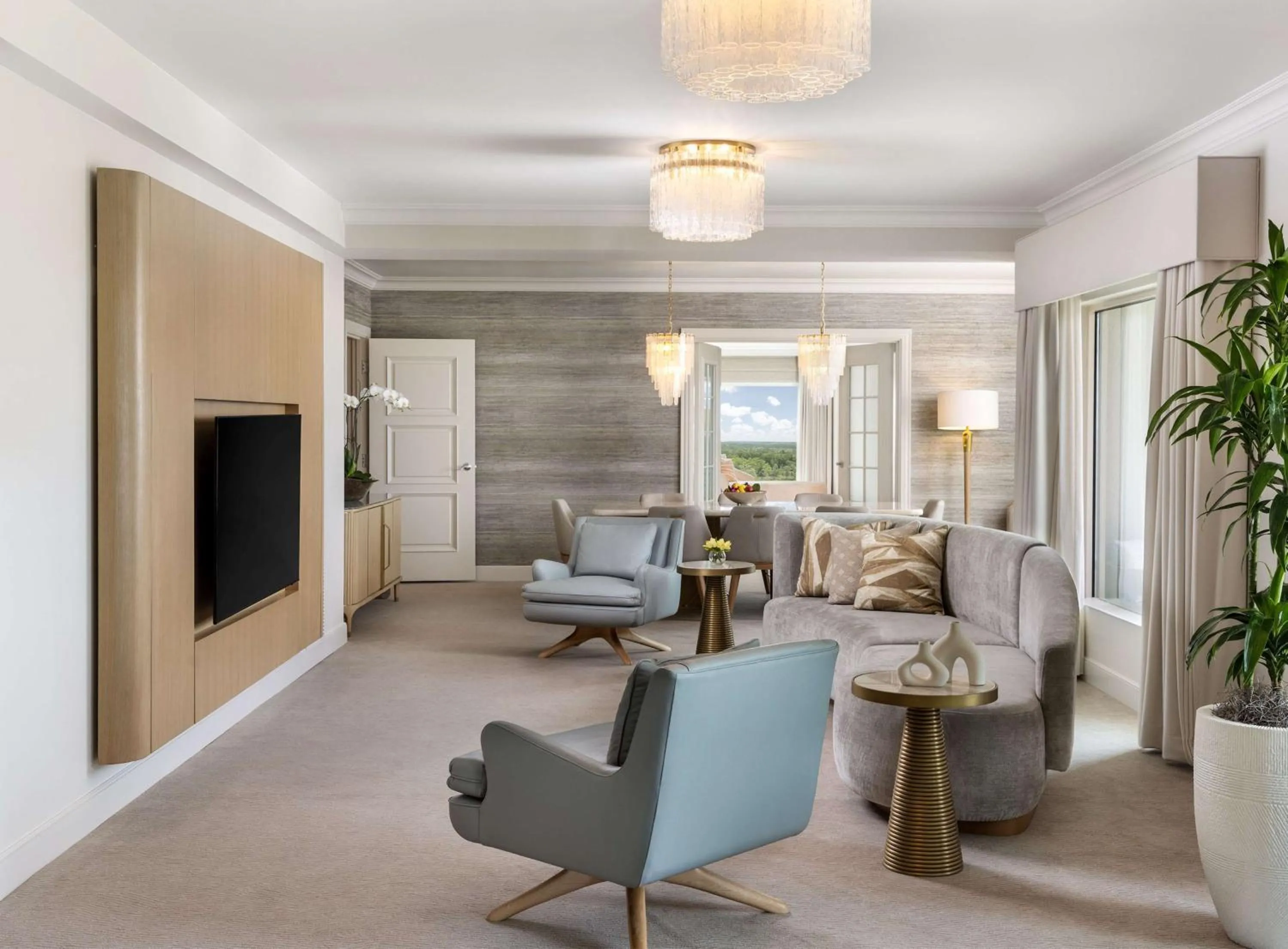 Living room in Waldorf Astoria Orlando - An Official Walt Disney World Hotel