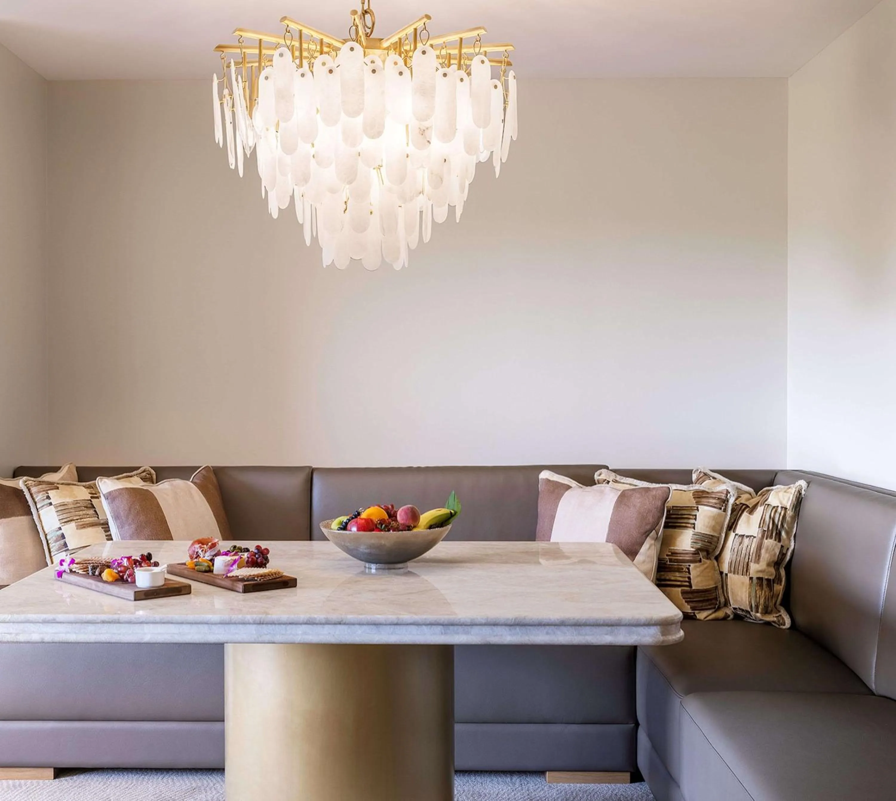 Living room in Waldorf Astoria Orlando - An Official Walt Disney World Hotel