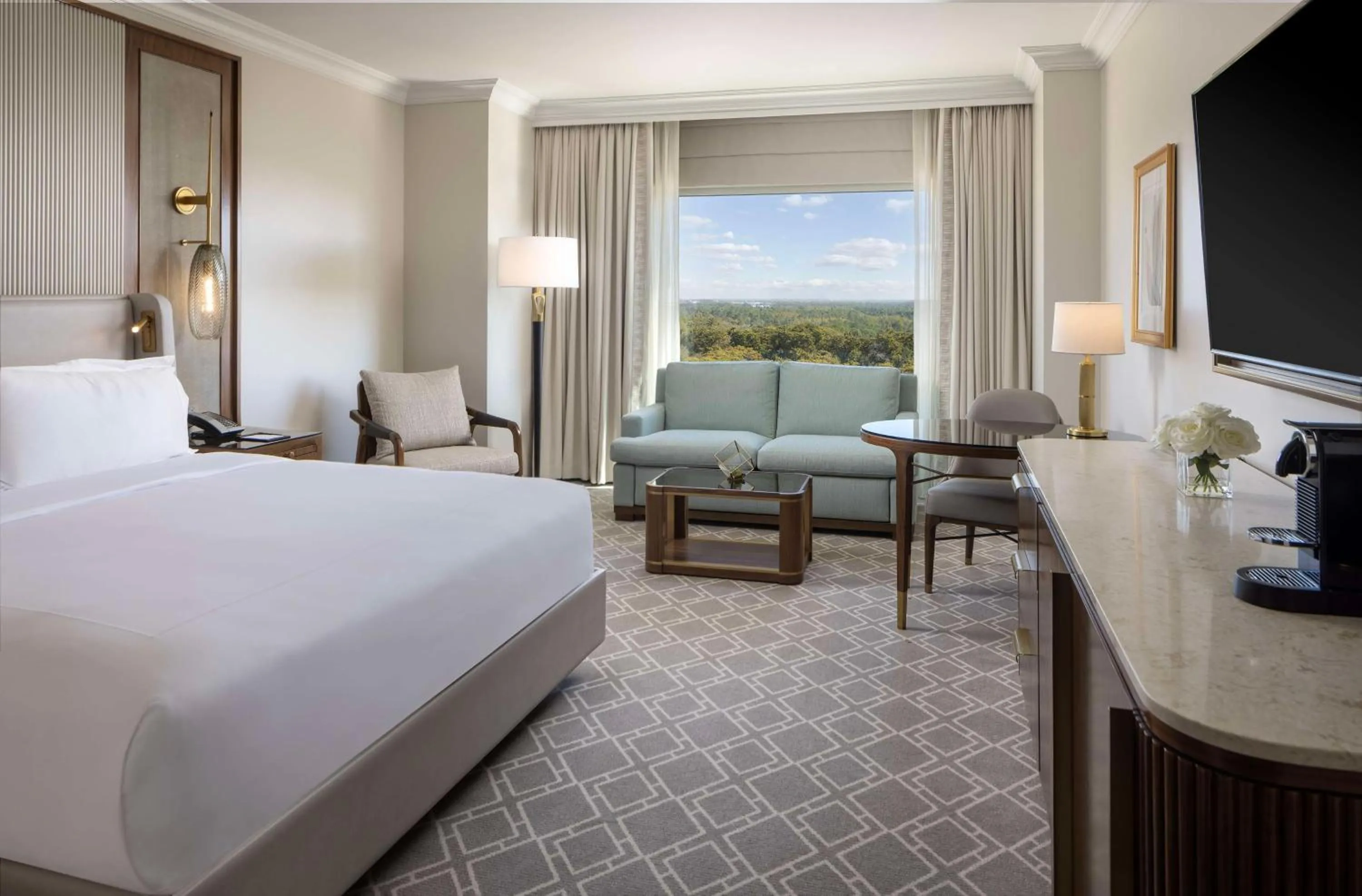 Bed in Waldorf Astoria Orlando - An Official Walt Disney World Hotel