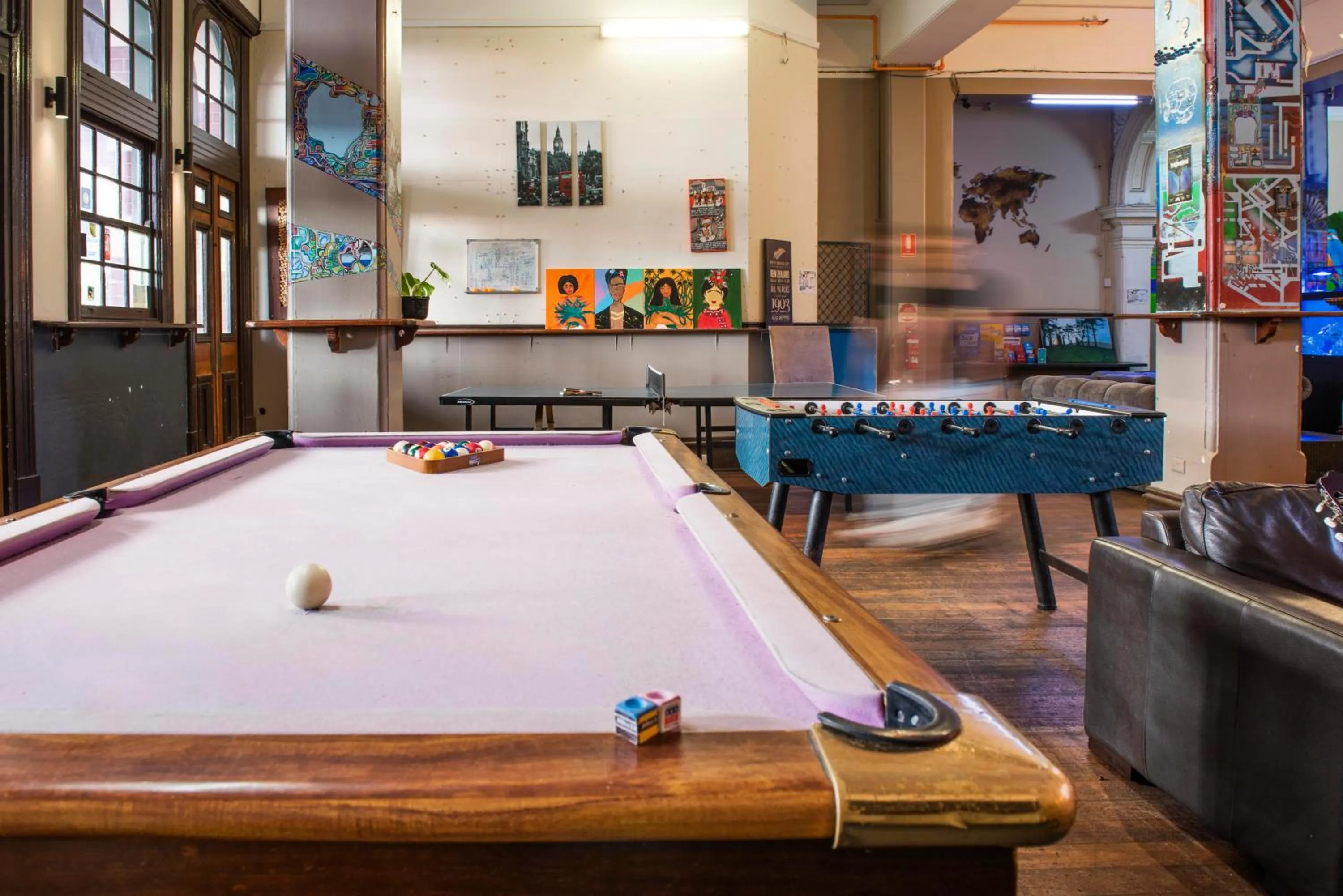 Billiard in Sundancer Backpackers Hostel