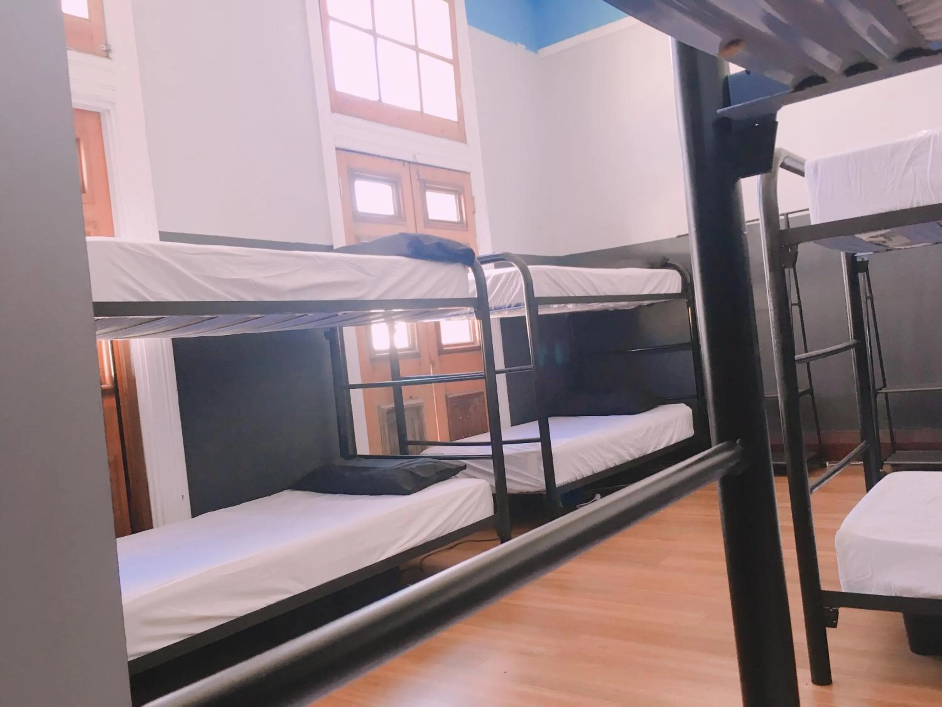 Bedroom, Bed in Sundancer Backpackers Hostel