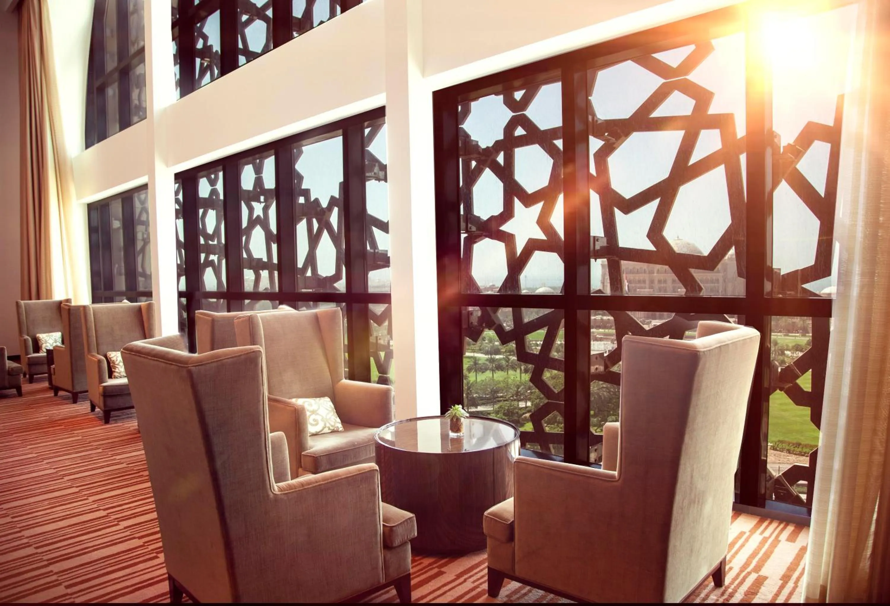 Restaurant/places to eat in Bab Al Qasr Residence