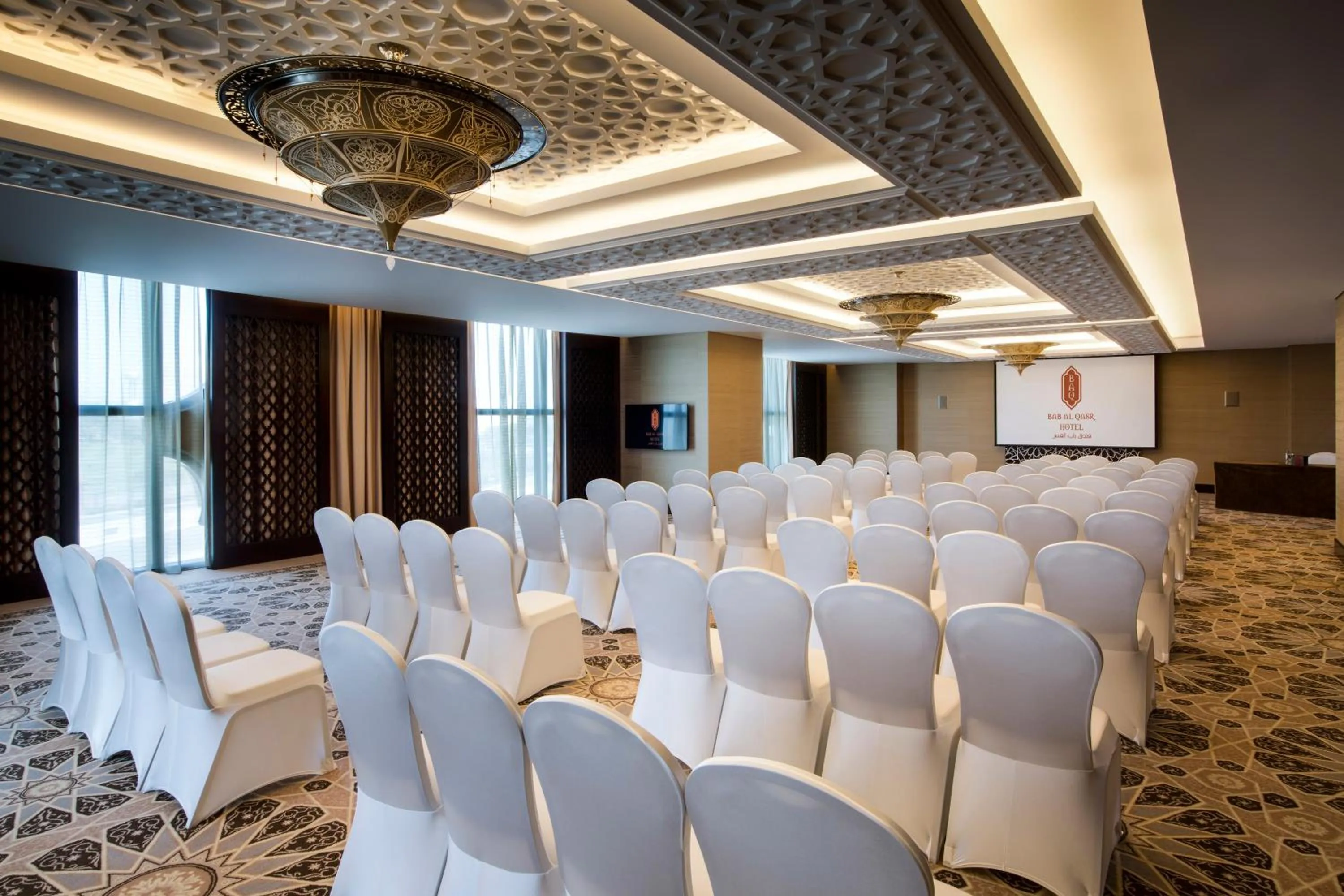 Business facilities in Bab Al Qasr Residence