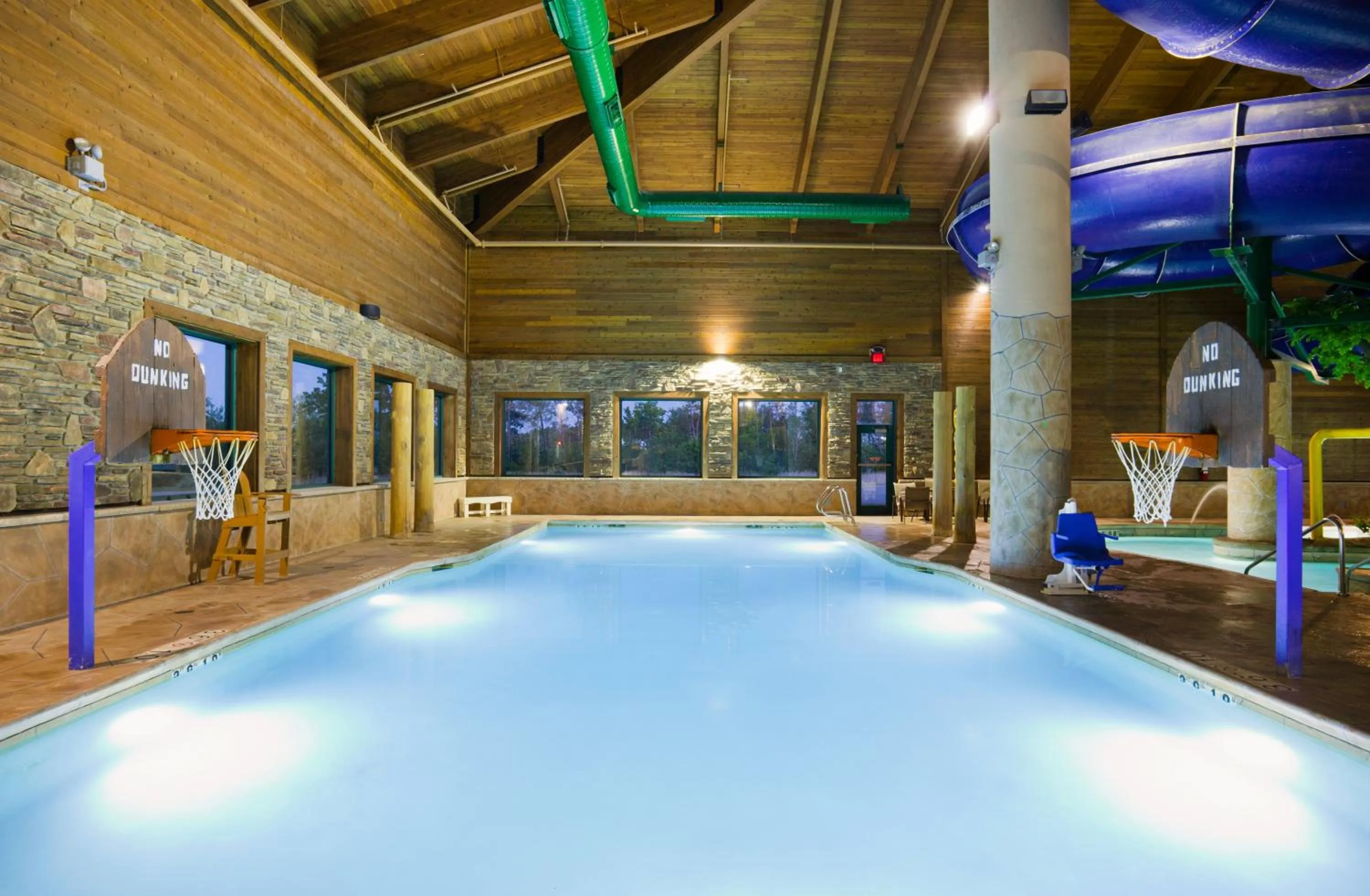 Swimming pool in Holiday Inn Express Hotel & Suites Brainerd-Baxter by IHG