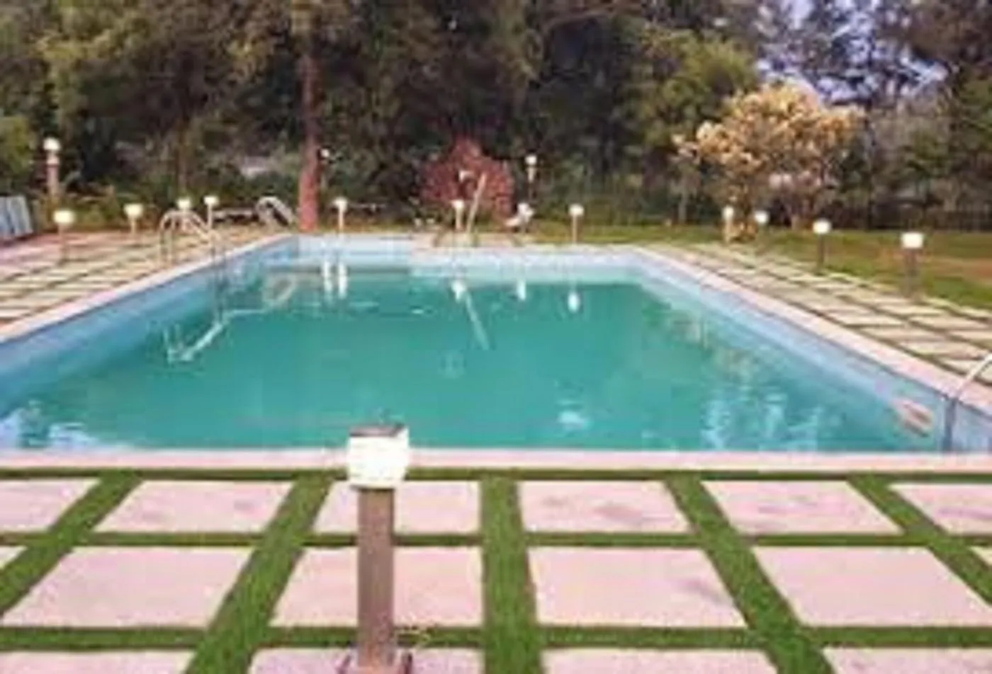 Swimming pool in Thappa Garden