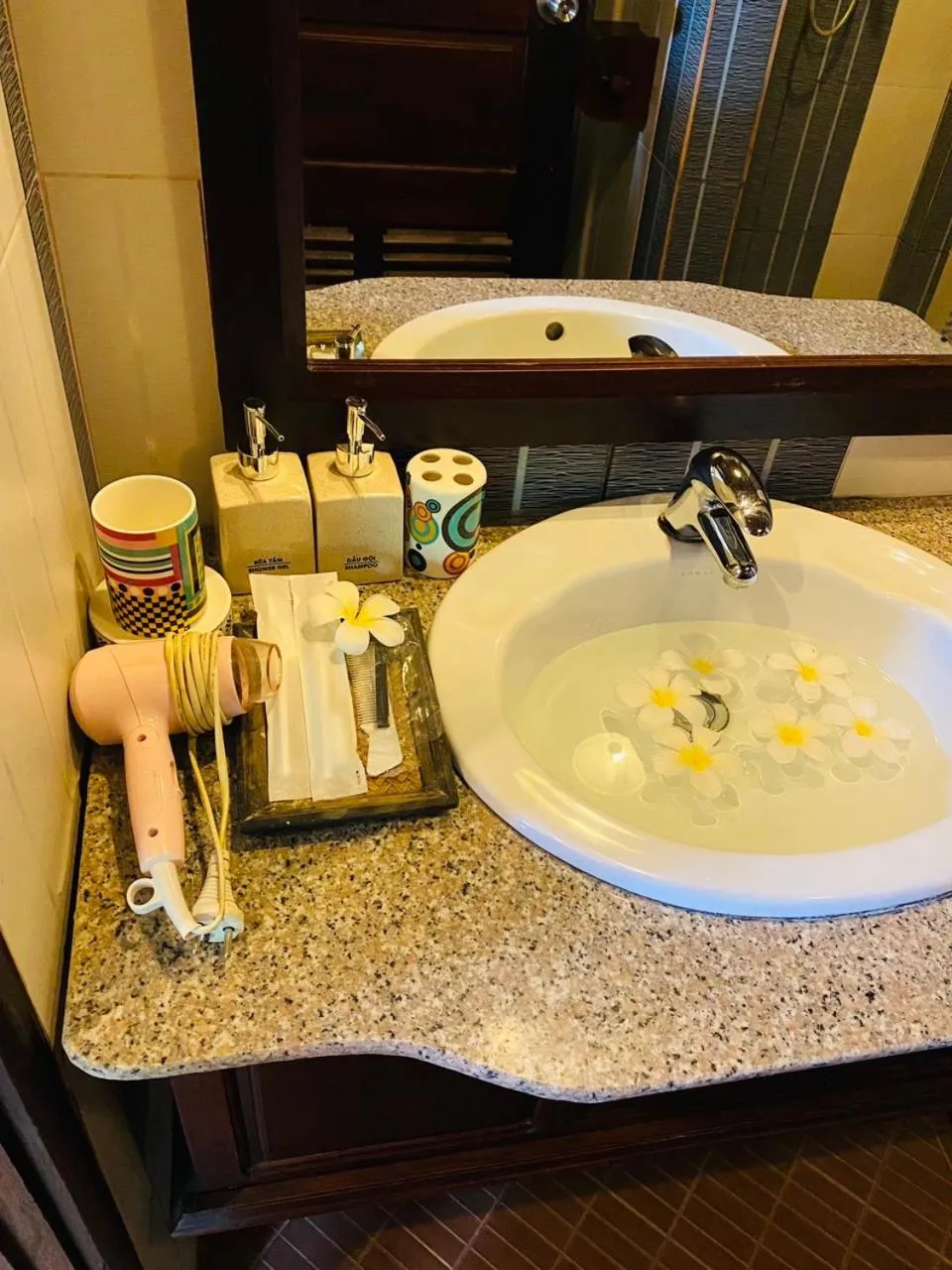 Bathroom in Luang Prabang Maison Vongprachan & Travel