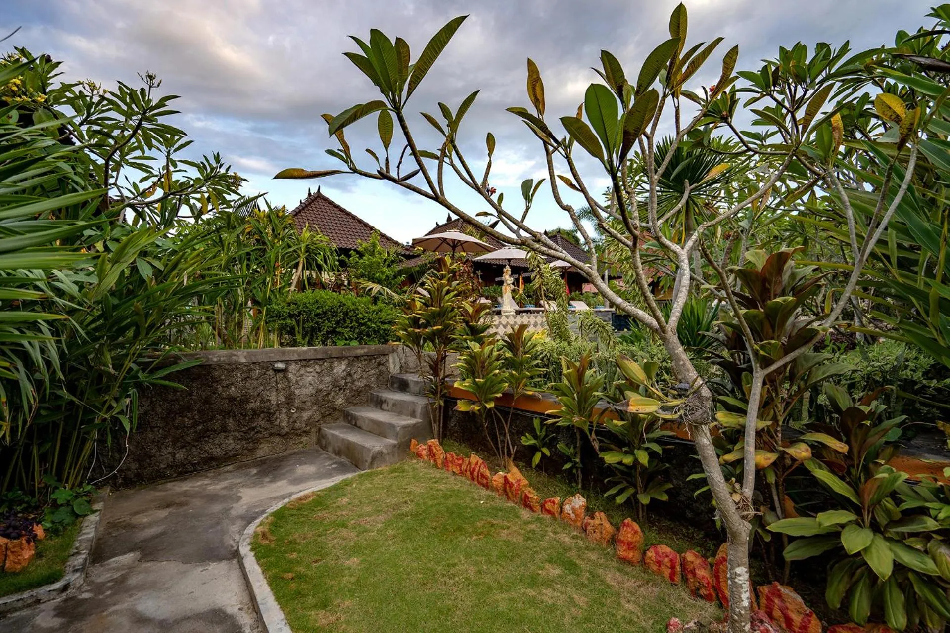 Garden in Karang Mas Villa Lembongan by ABM