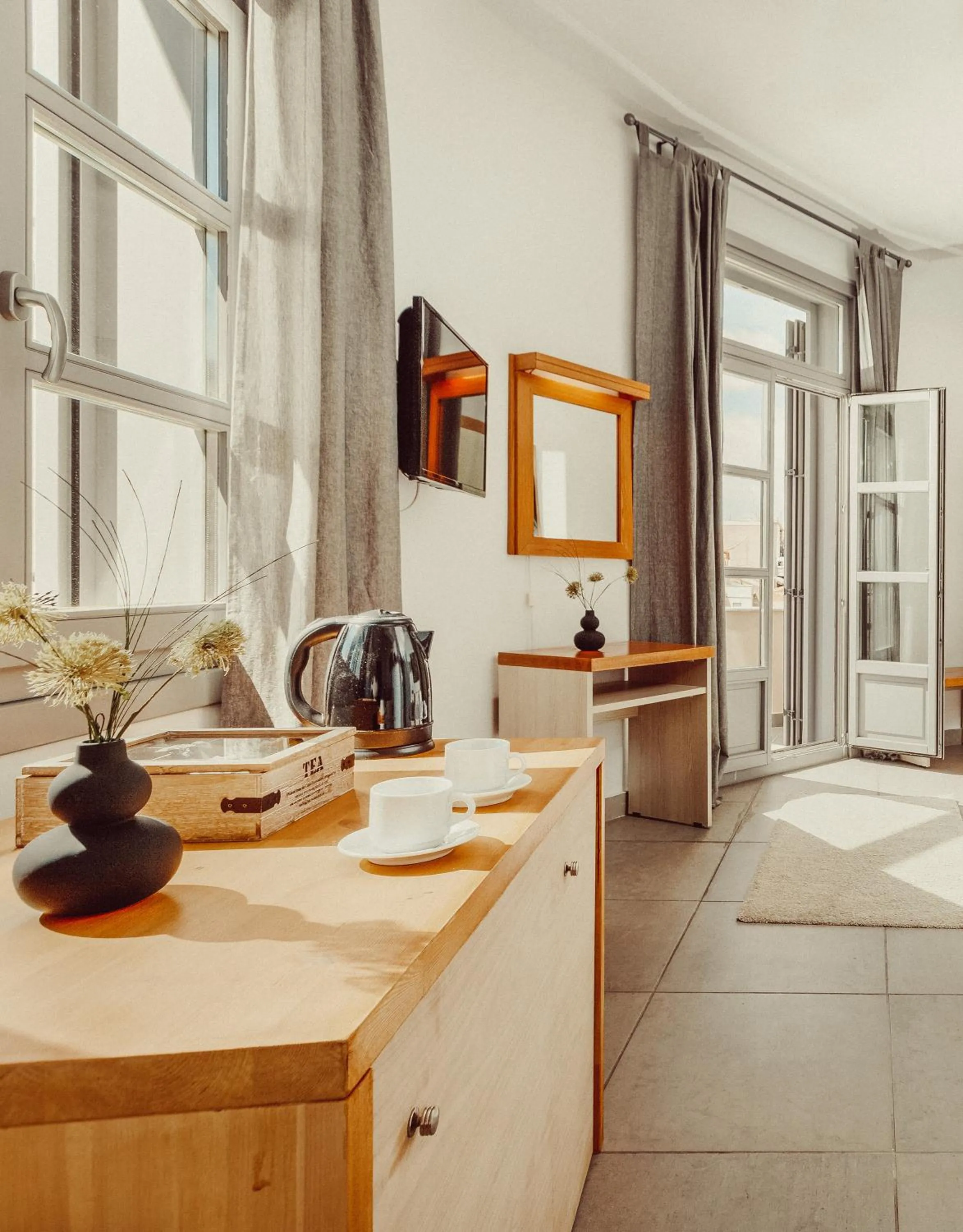 Seating area in Suitas