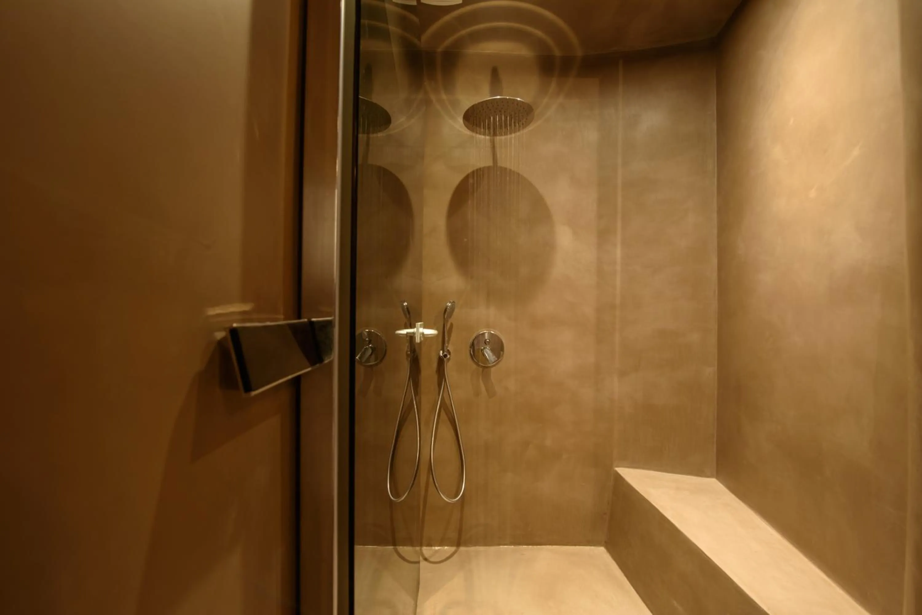Shower in Albus Villas