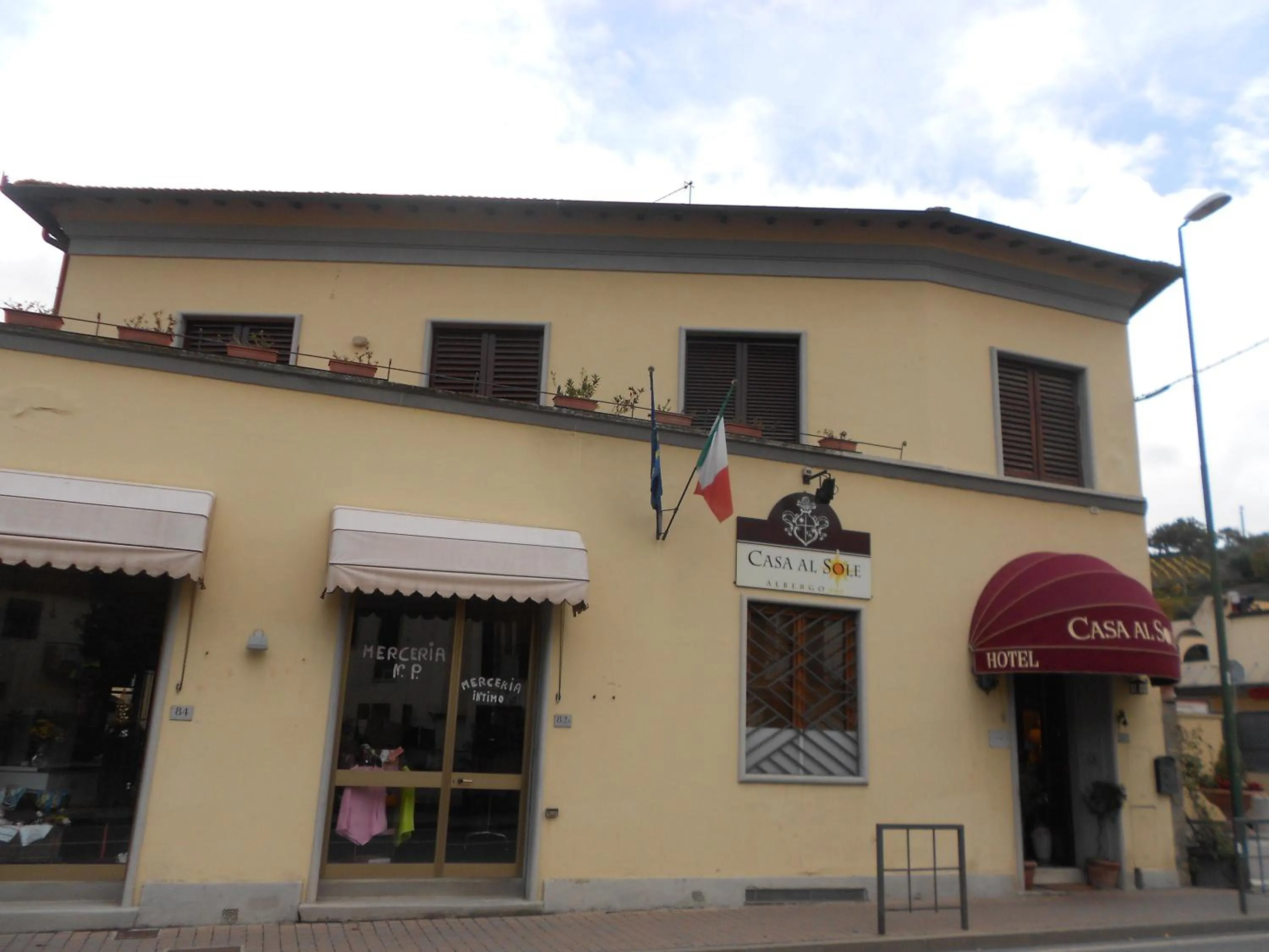 Facade/entrance in Albergo Casa Al Sole