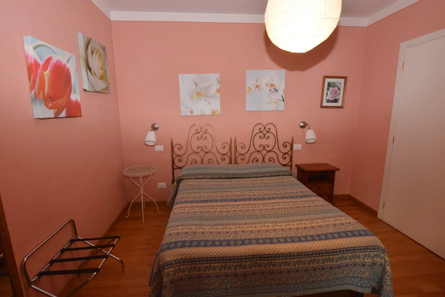 Photo of the whole room in Albergo Casa Al Sole