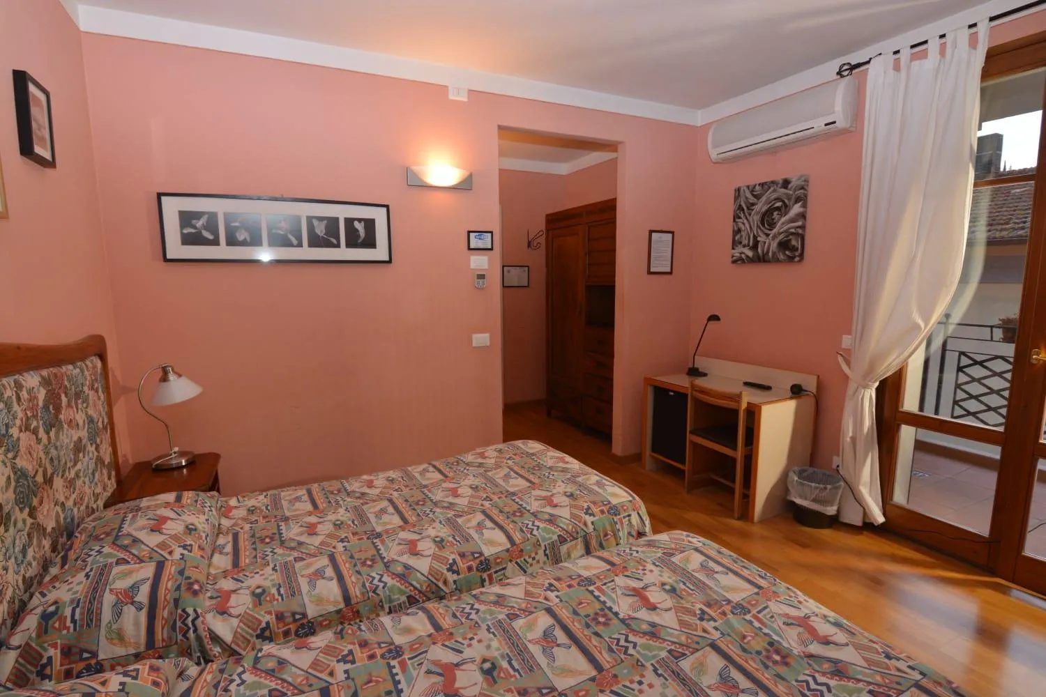 Photo of the whole room in Albergo Casa Al Sole