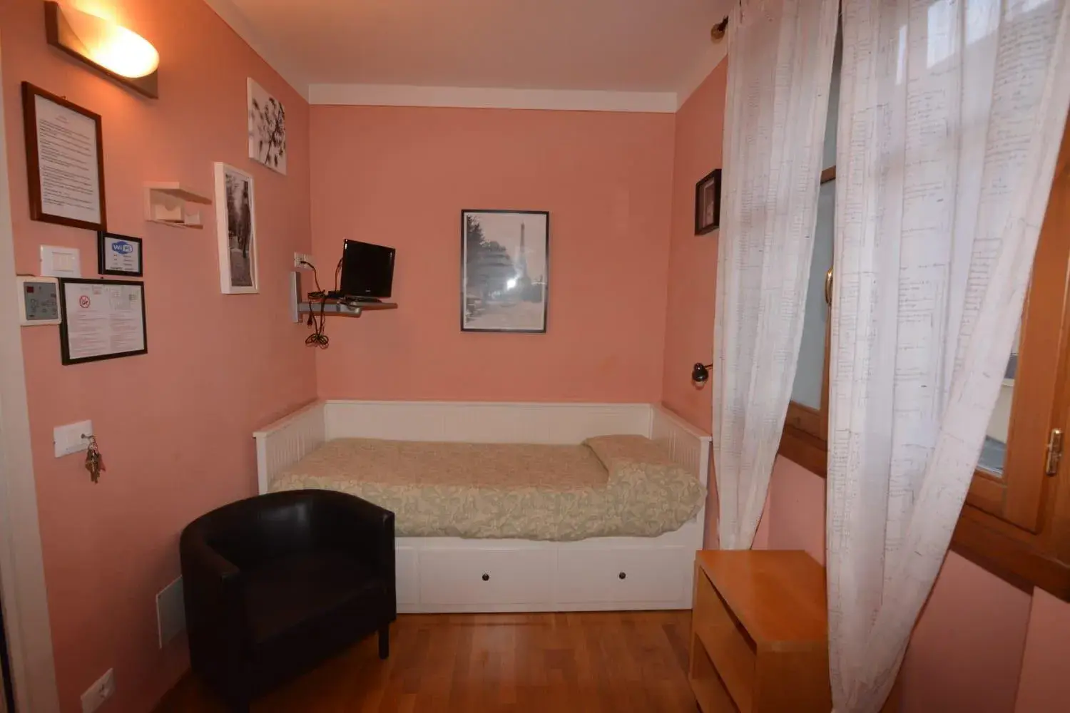 Single Room in Albergo Casa Al Sole Single Room in Albergo Casa Al Sole