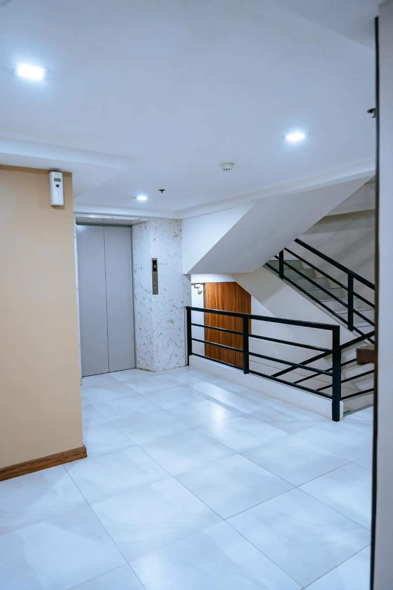 S Hotel & Residences