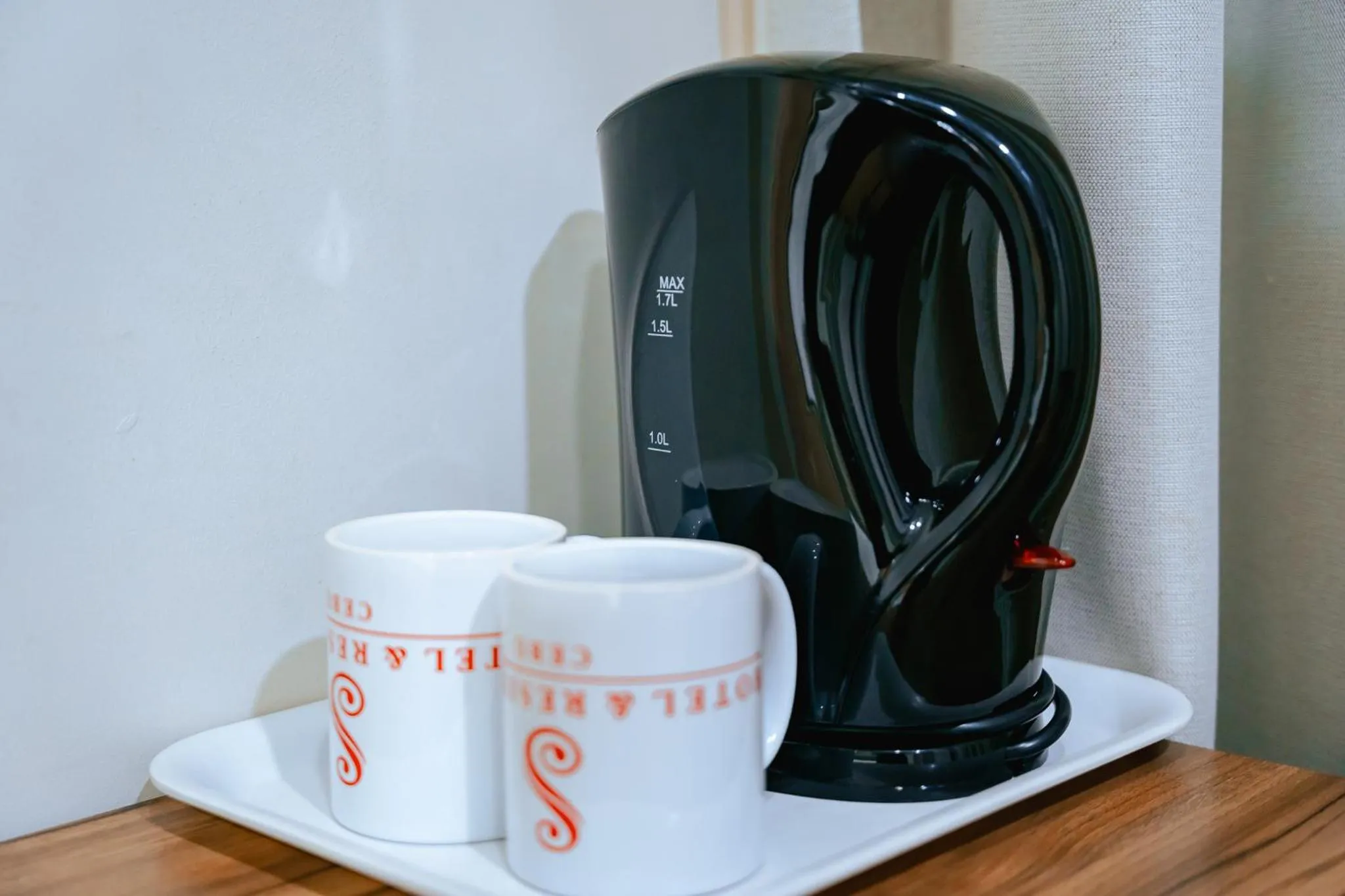 Coffee/tea facilities in S Hotel & Residences