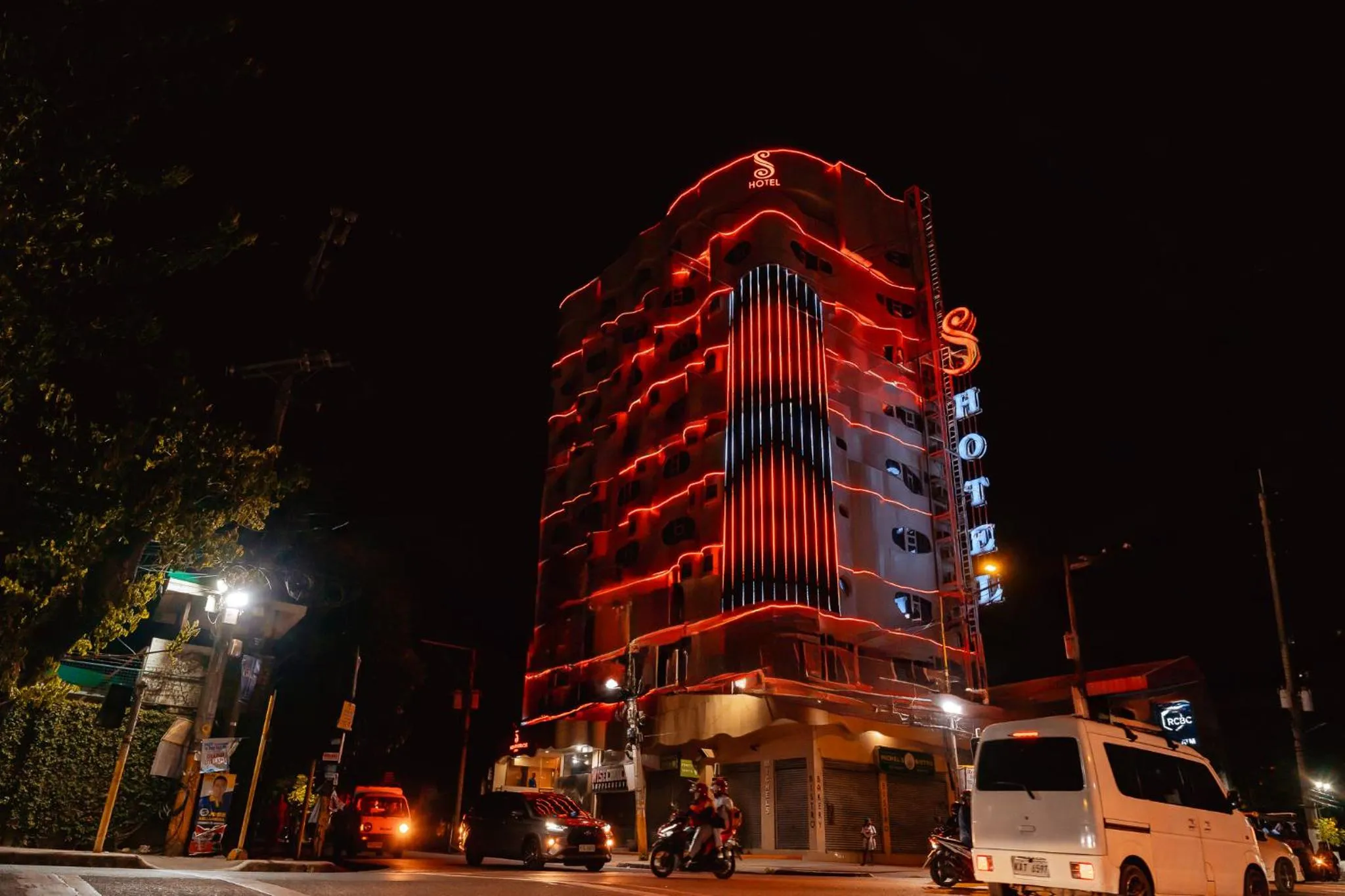 Property building in S Hotel & Residences