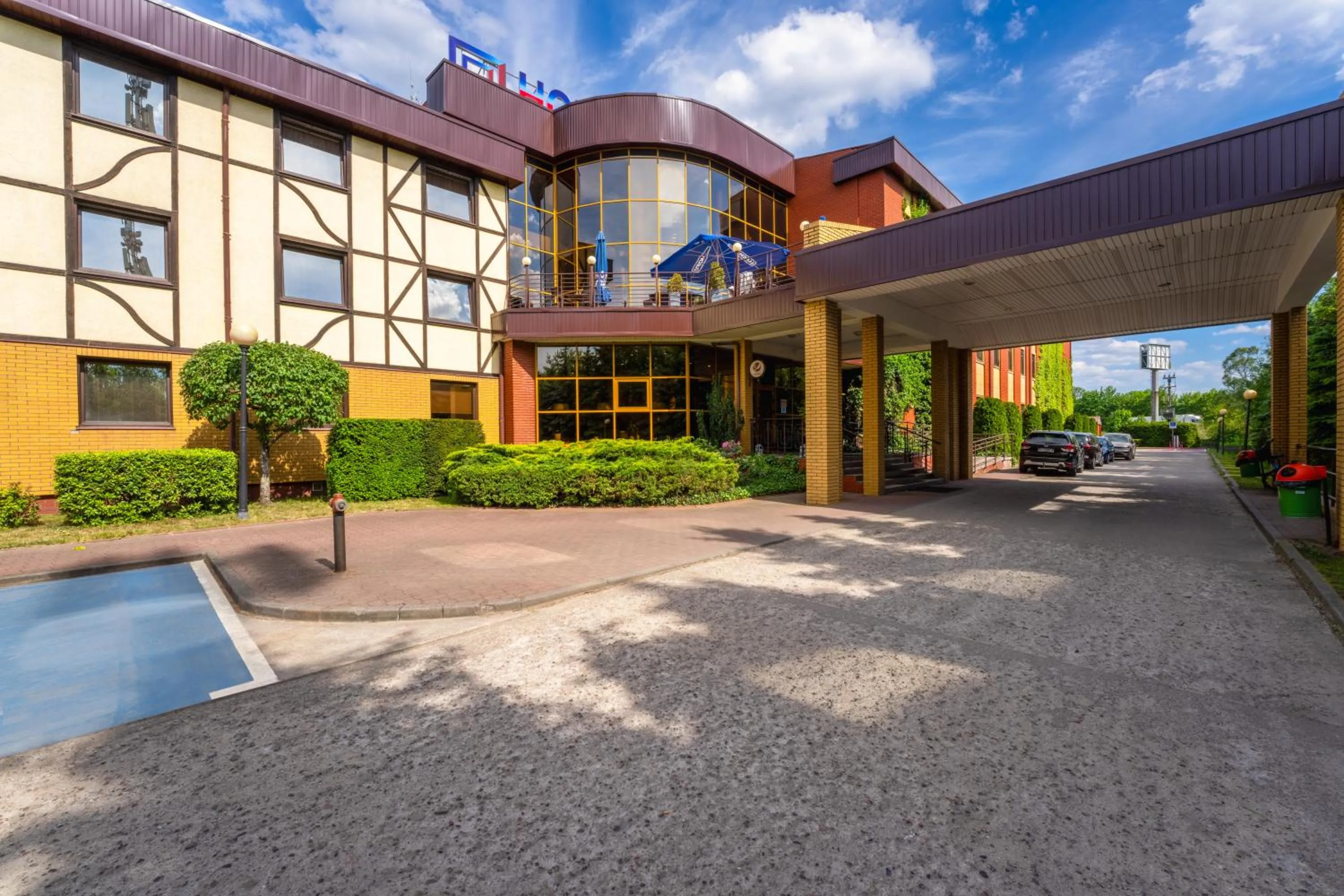 Property building in Hotel 500