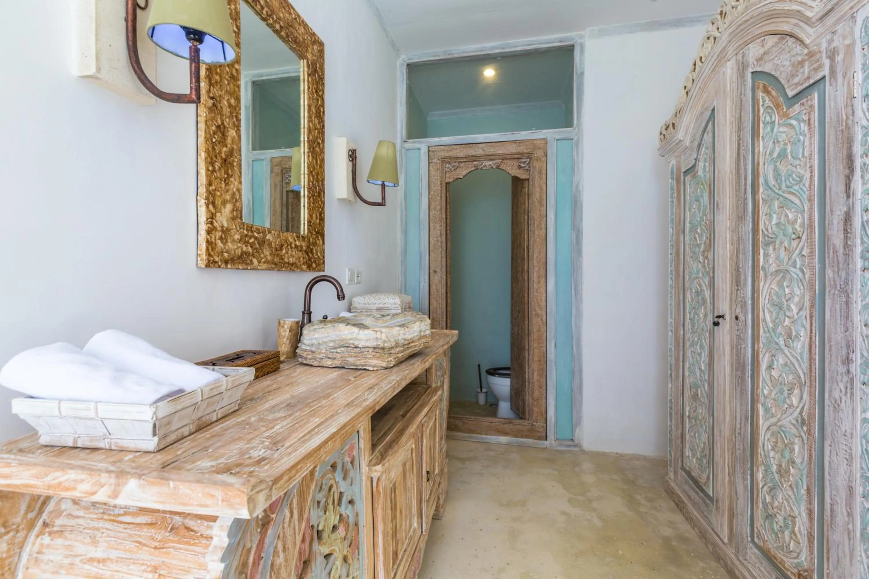 Bathroom in BoHo Bingin Beach Bali