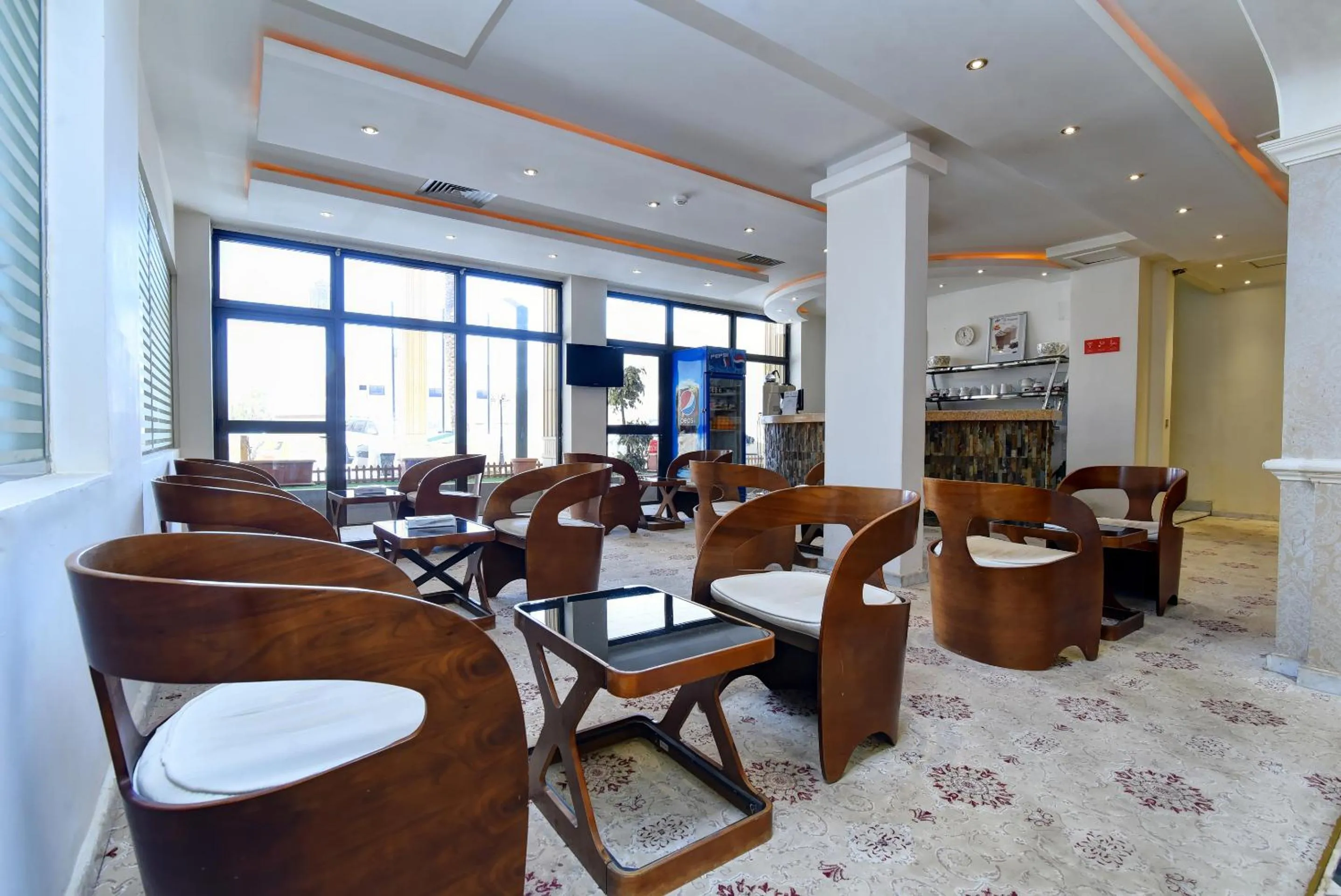 Restaurant/Places to Eat in Capital O 419 Al Safeer Hotel