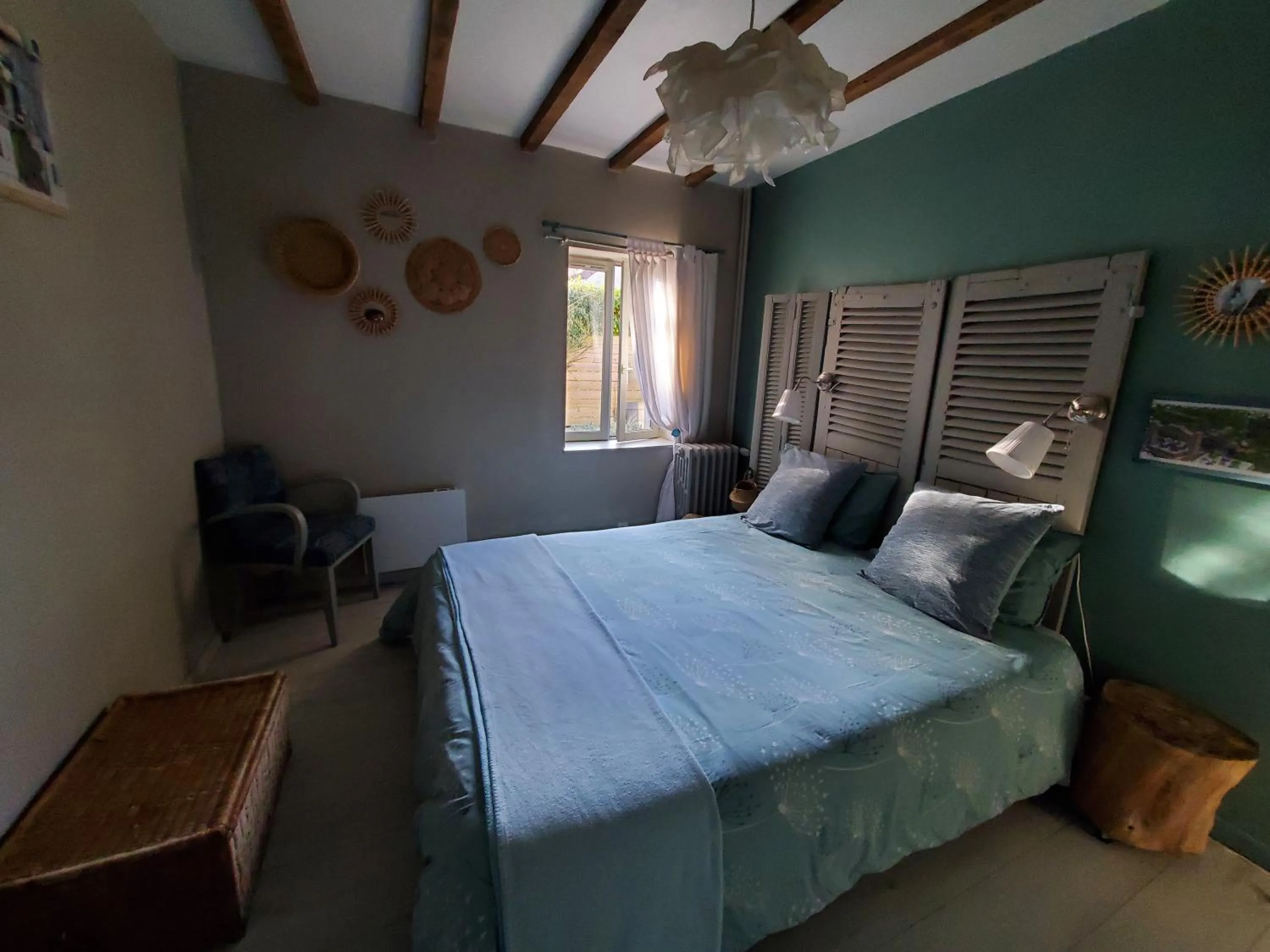 Bed in la grange aux hirondelles