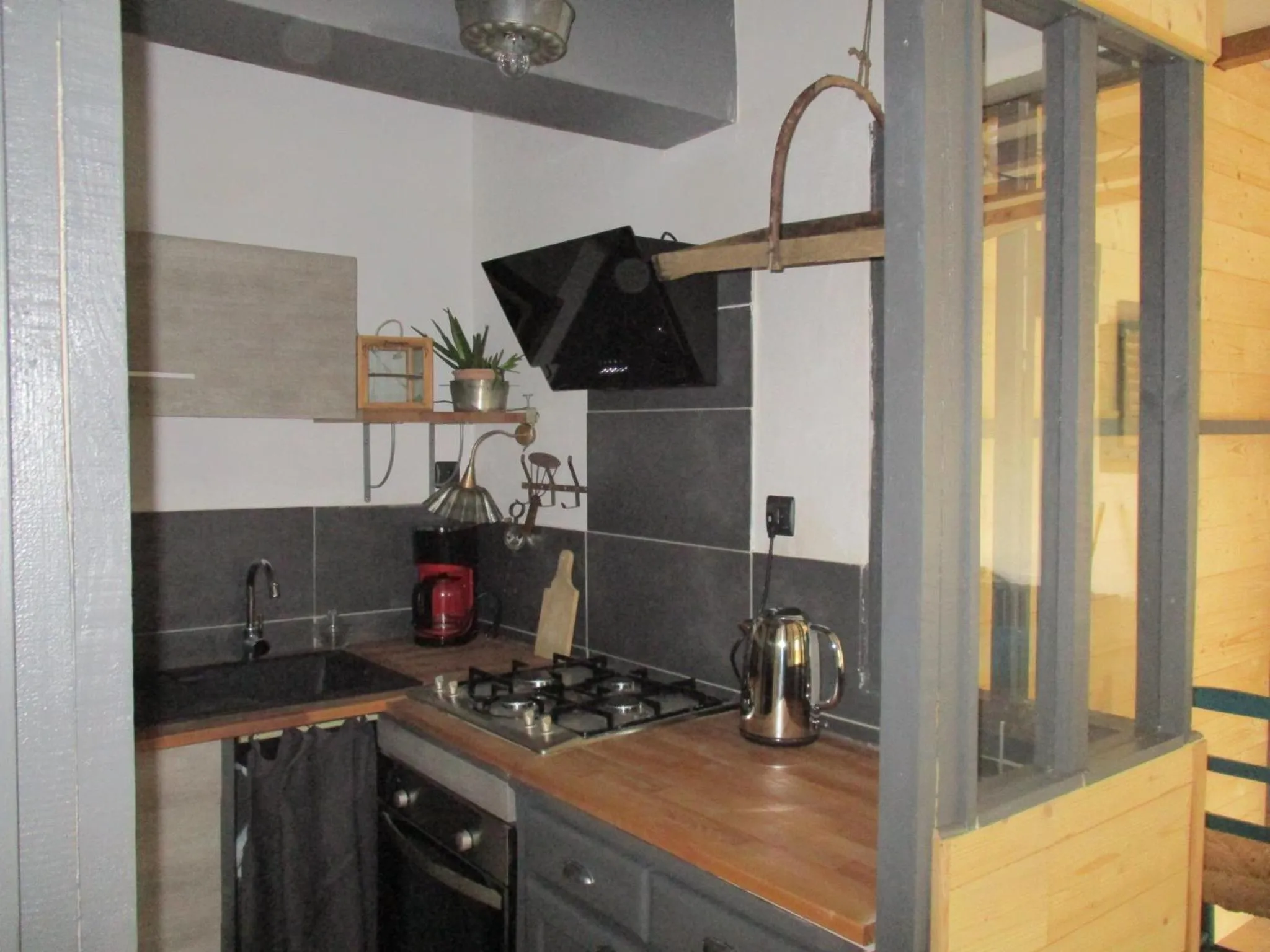 Kitchen or kitchenette in la grange aux hirondelles