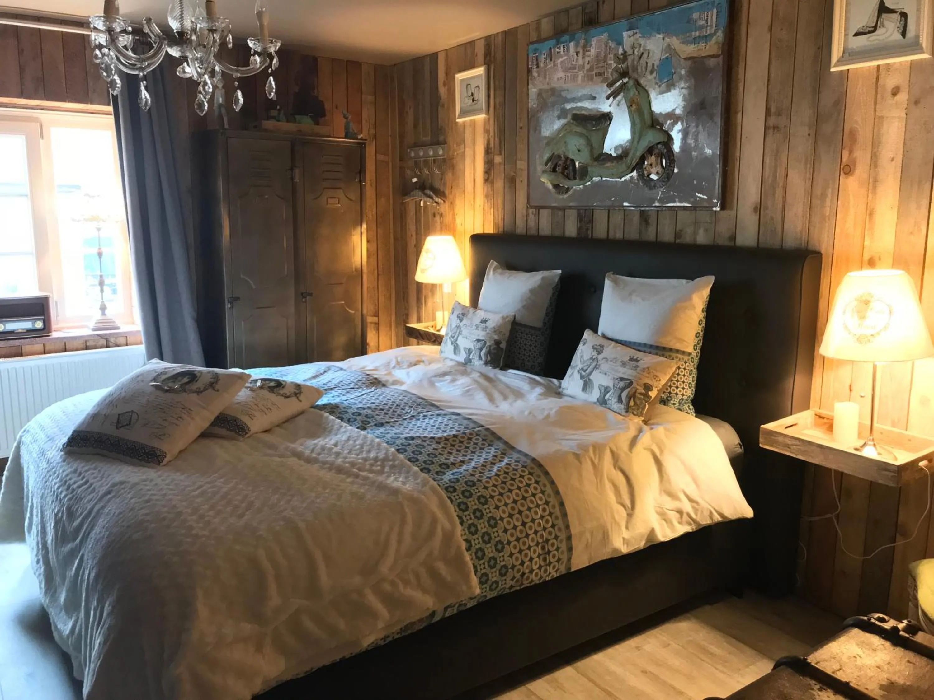 Decorative detail, Bed in Le Relais de Chassepierre