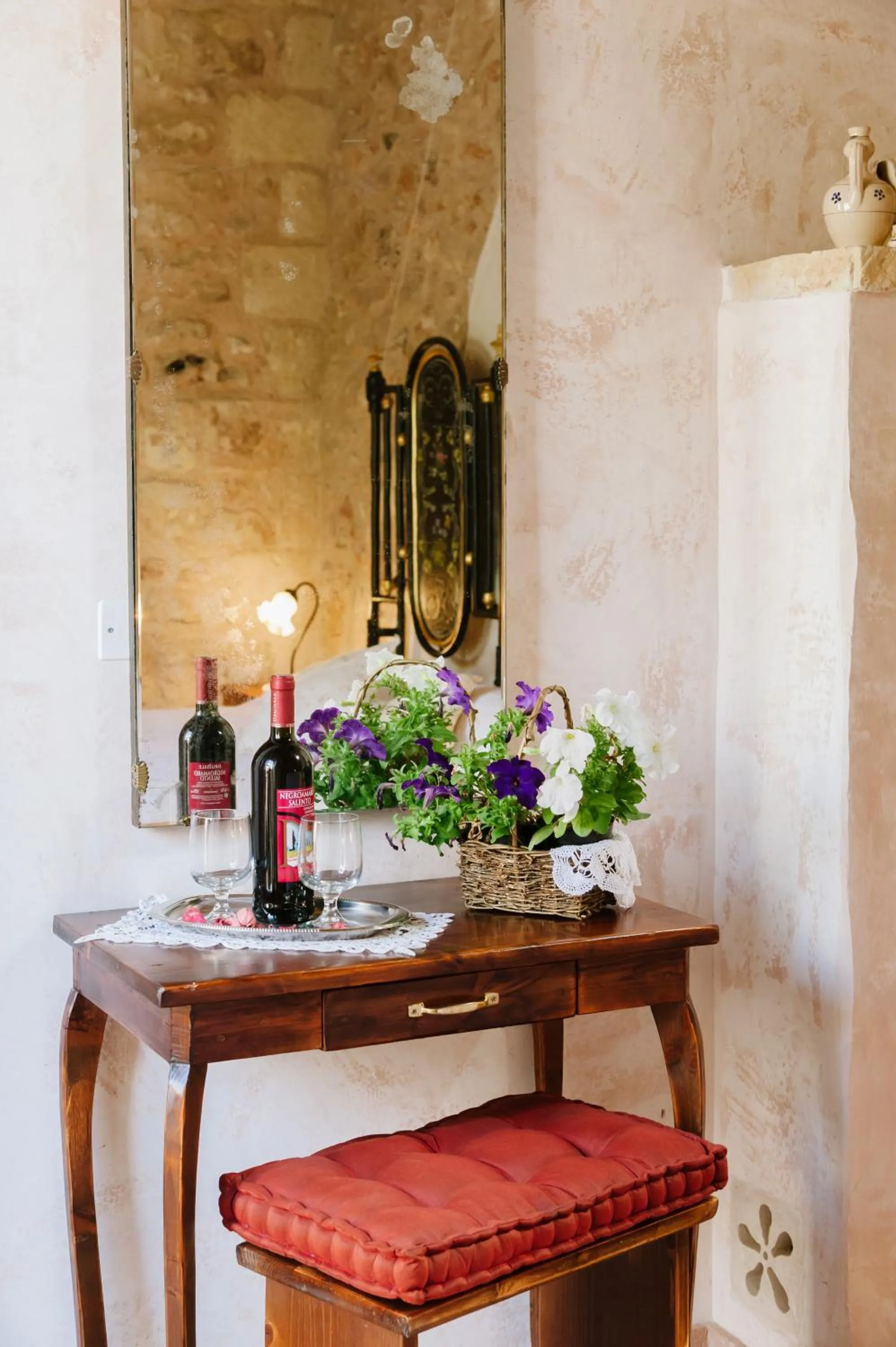 Decorative detail in Borgoterra