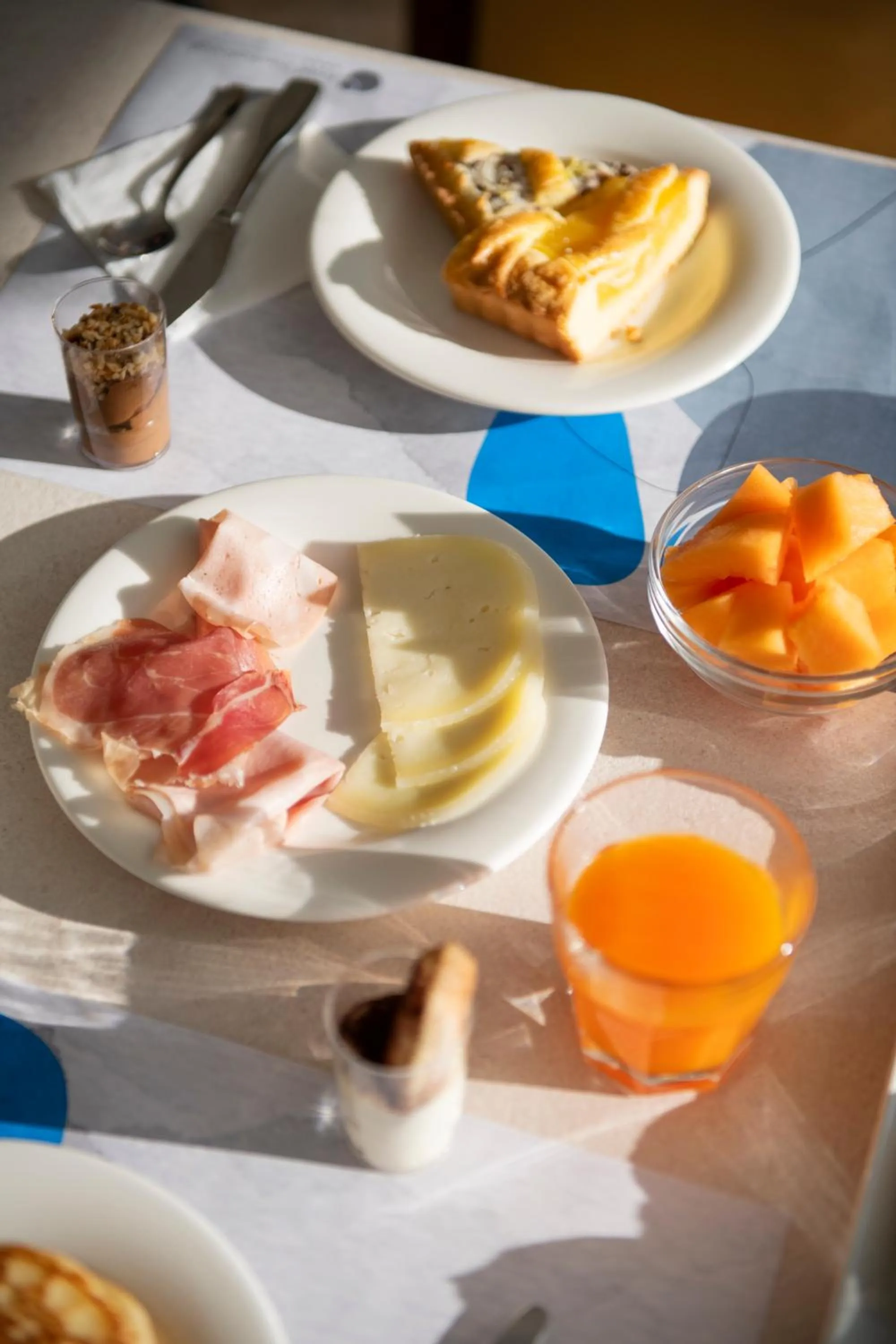 Breakfast in Hotel International