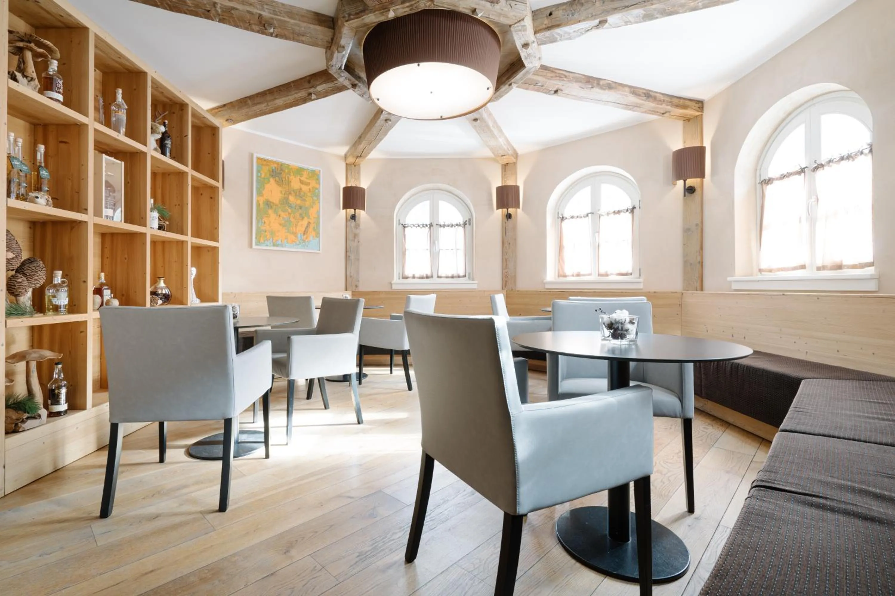 Lounge or bar in Hotel Chalet Del Brenta