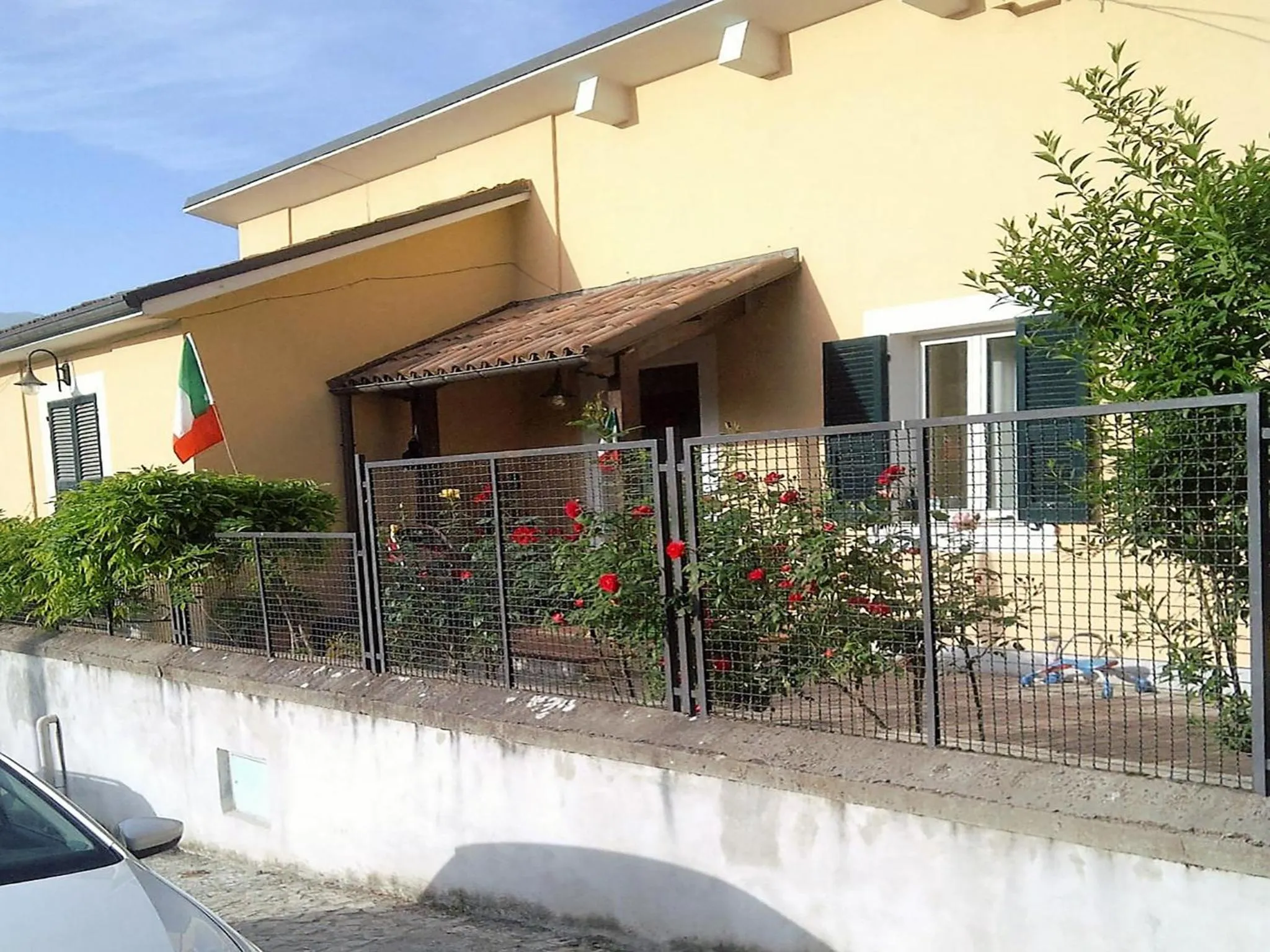 Facade/entrance in B&B Porta Bazzano