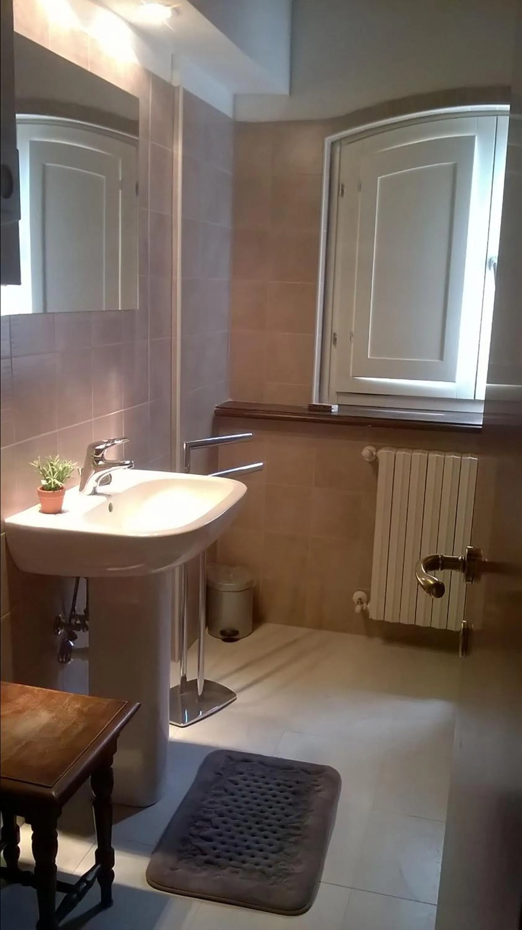 Bathroom in B&B Porta Bazzano