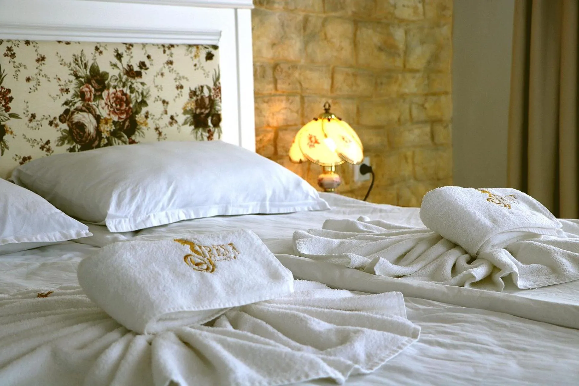 Bed in Sirena Palace Family Hotel