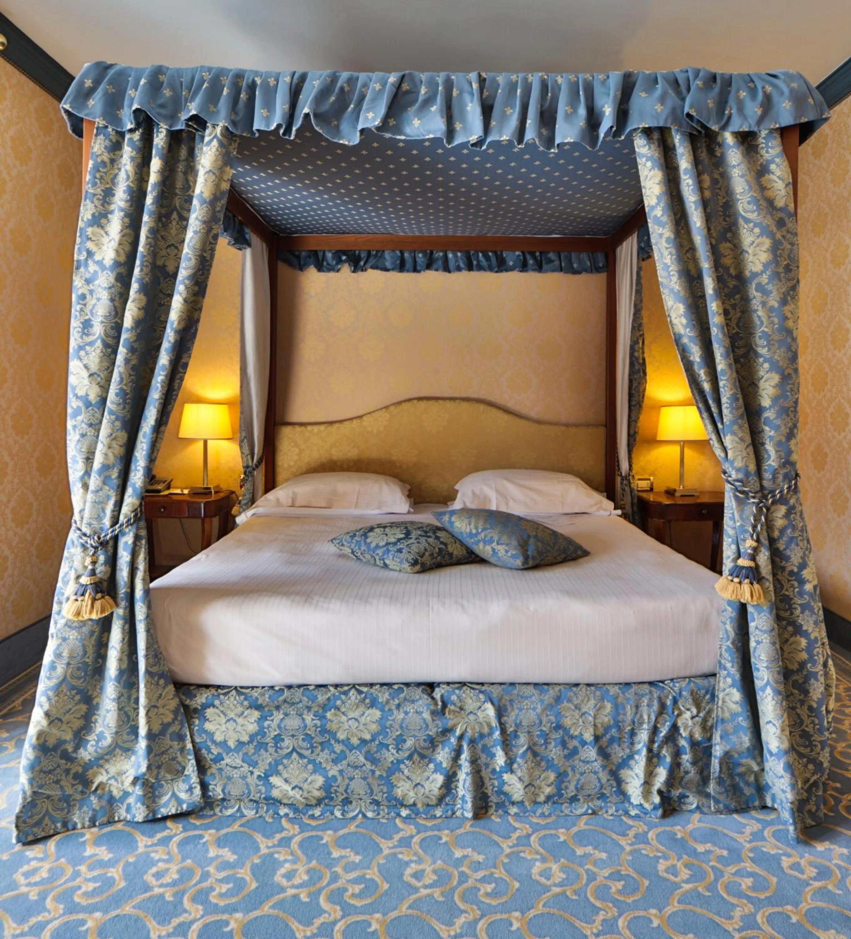 Bed in TH Madonna di Campiglio | Golf Hotel
