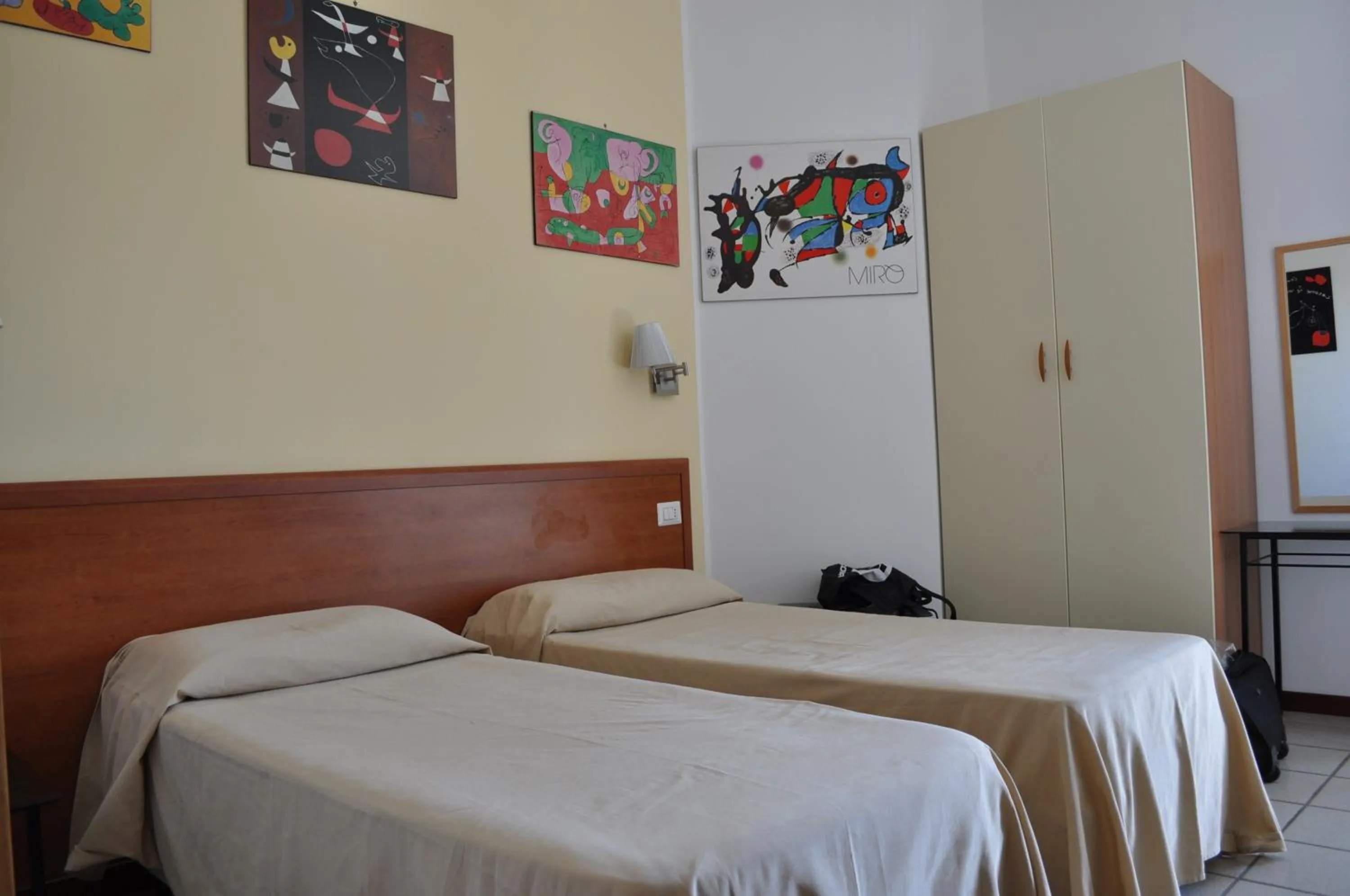 Bedroom, Bed in Nido Verde