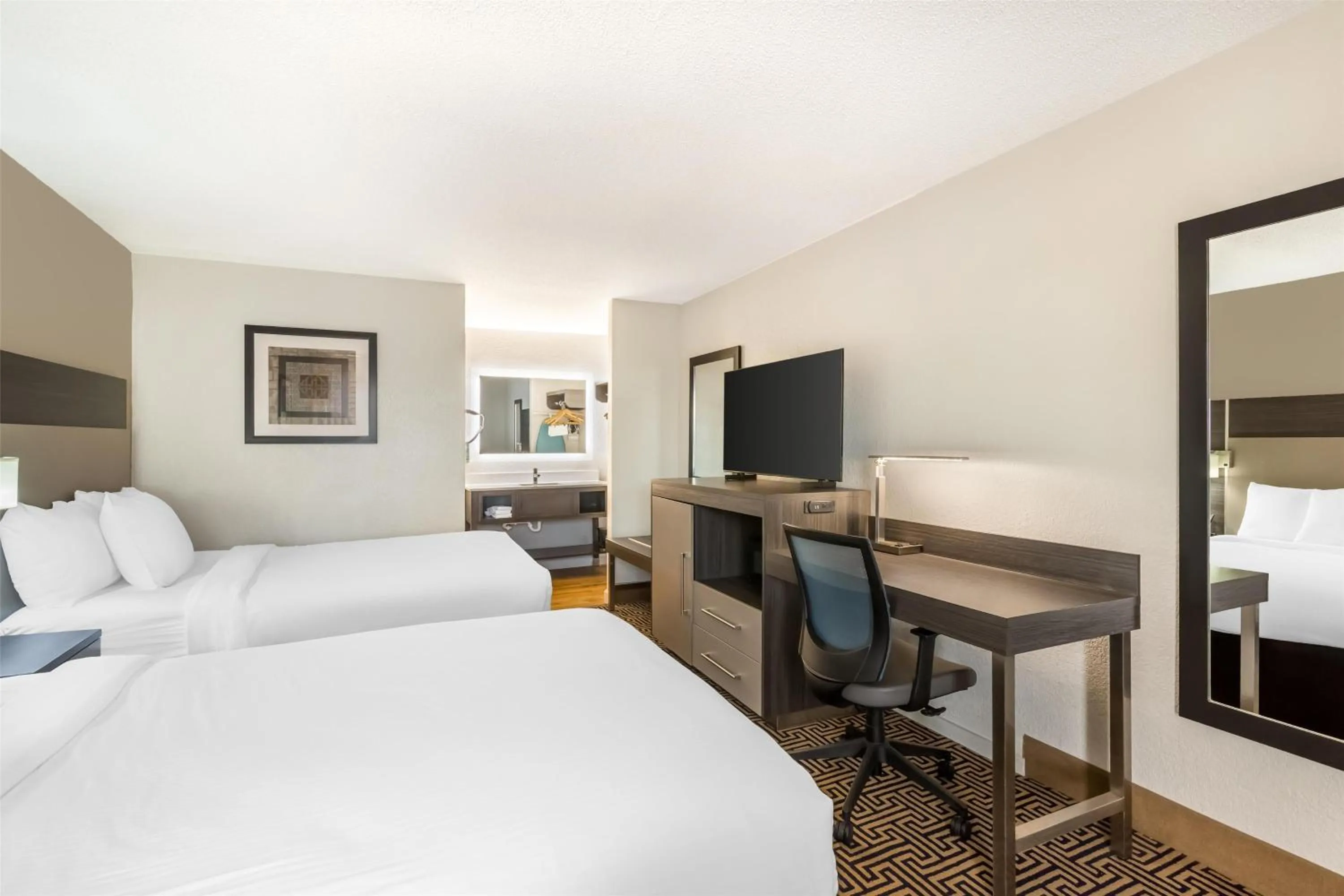 Bedroom, Bed in Best Western Central Inn