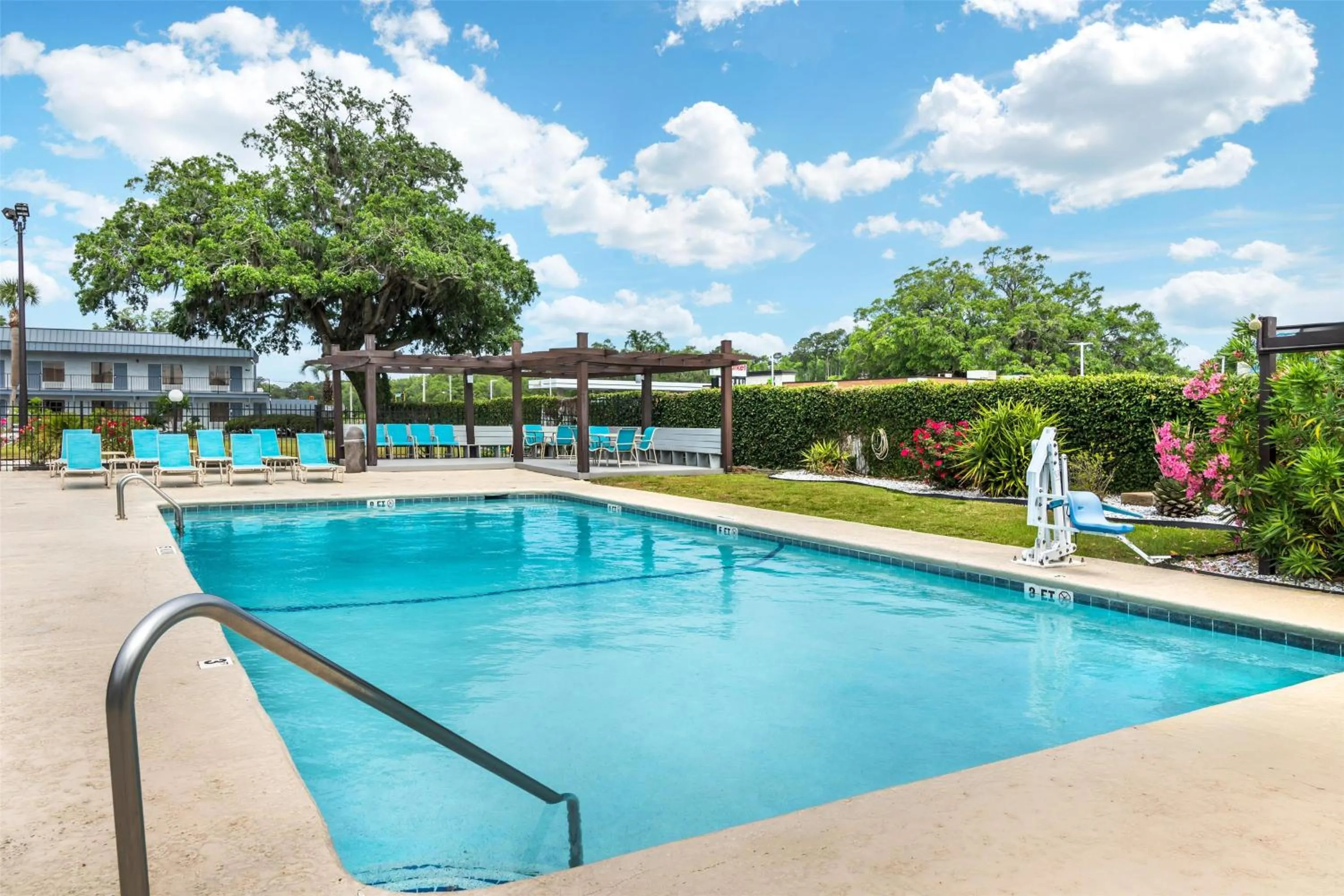 Pool view in Best Western Central Inn