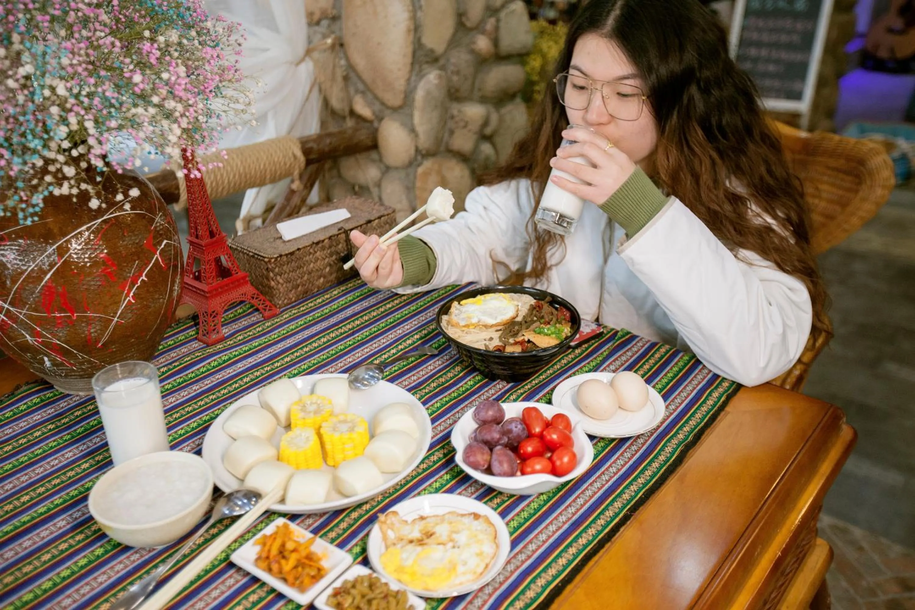 Breakfast in Zhangjiajie Highlights Guesthouse