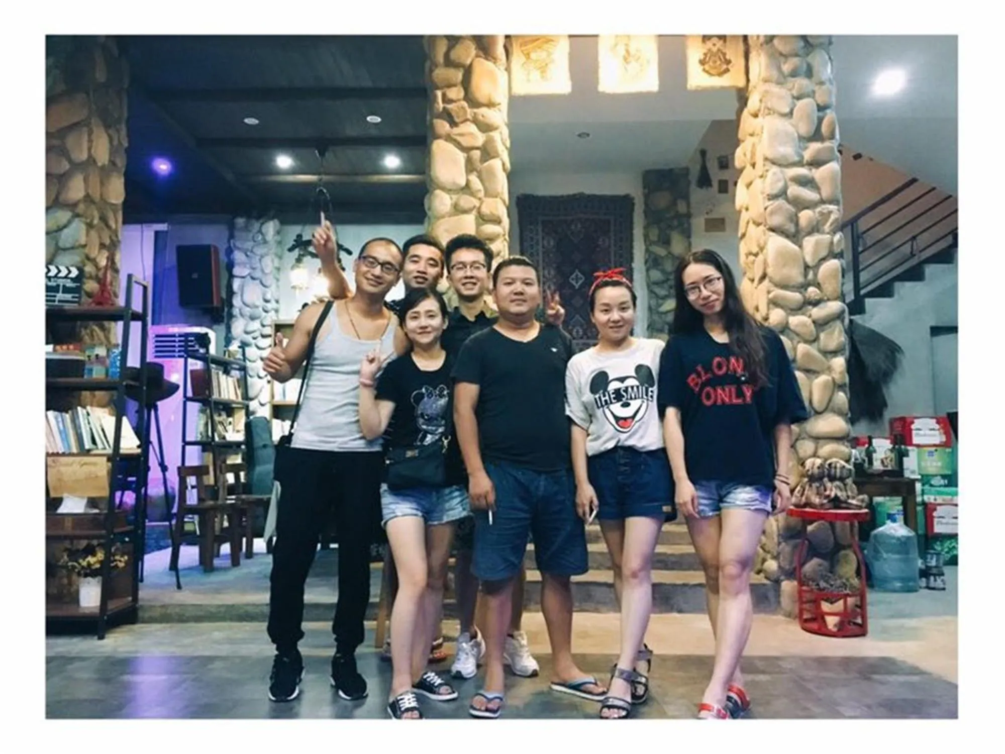 People in Zhangjiajie Highlights Guesthouse