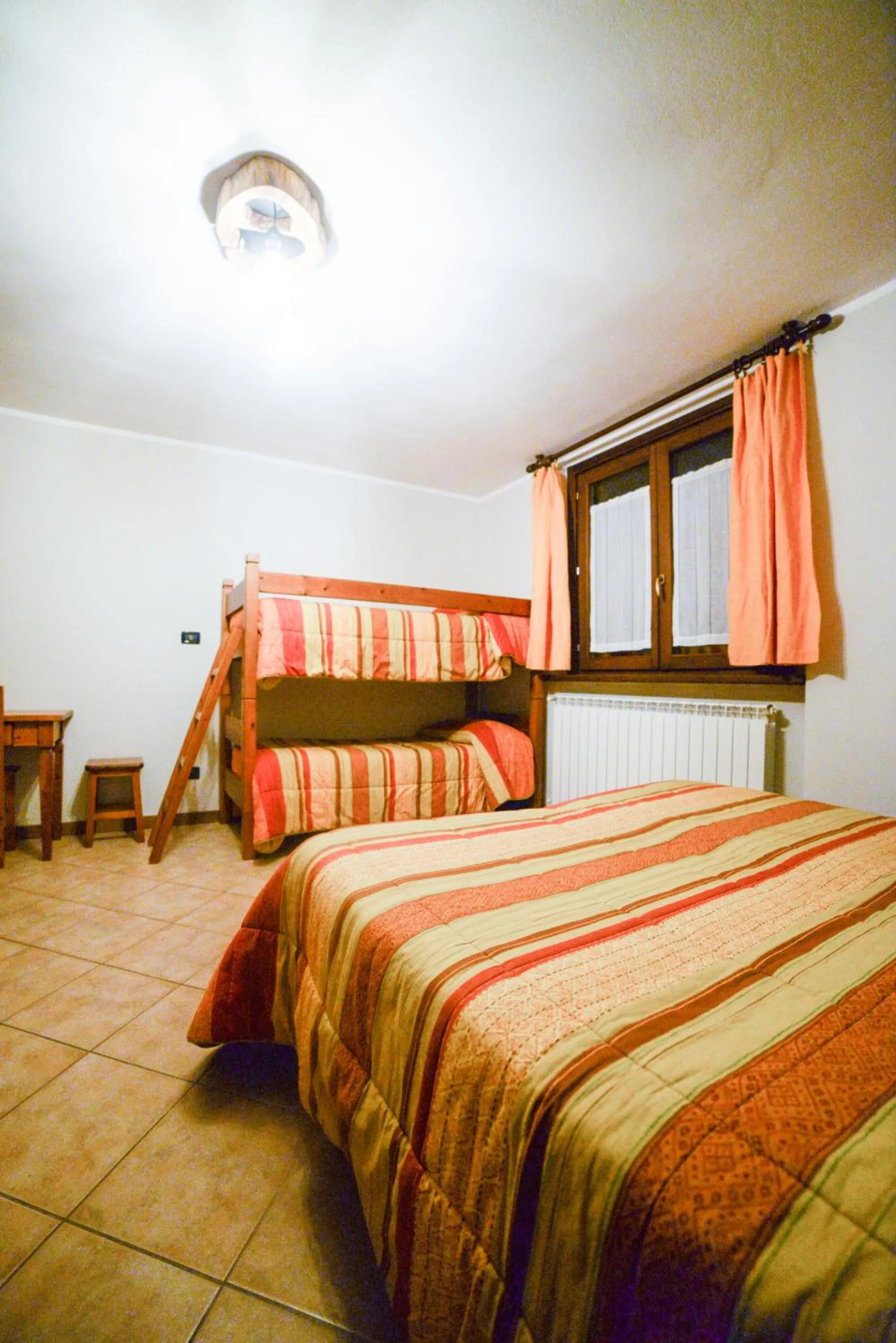 Bed in Chalet Della Guida