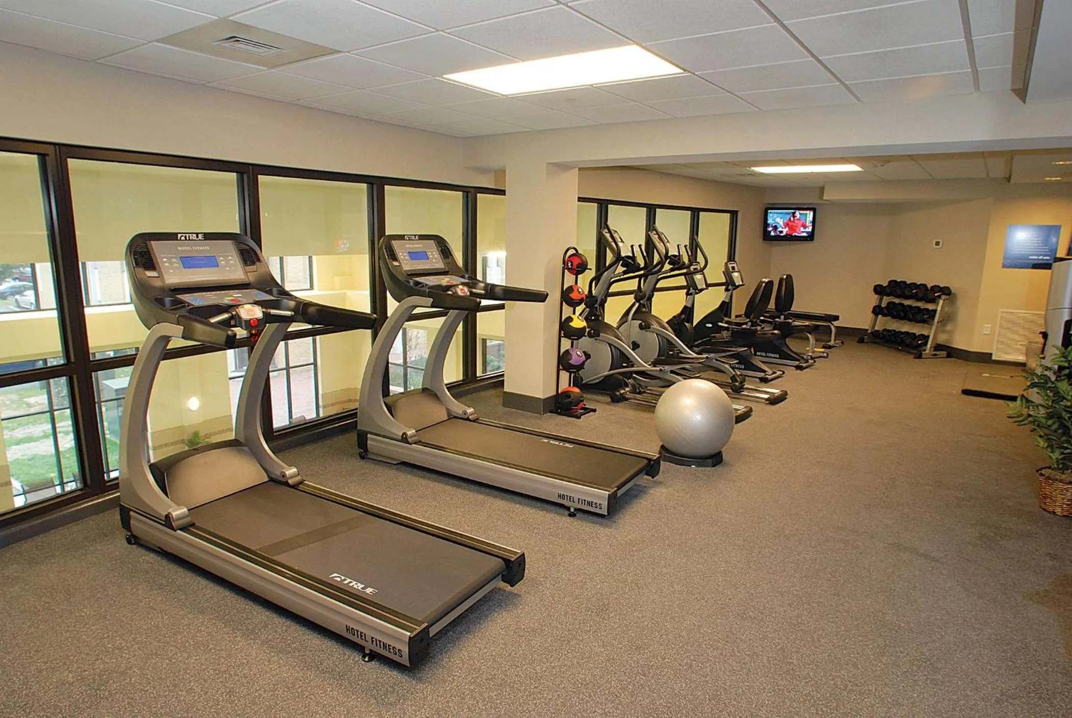 Fitness centre/facilities in Hampton Inn & Suites Chesapeake-Battlefield Boulevard