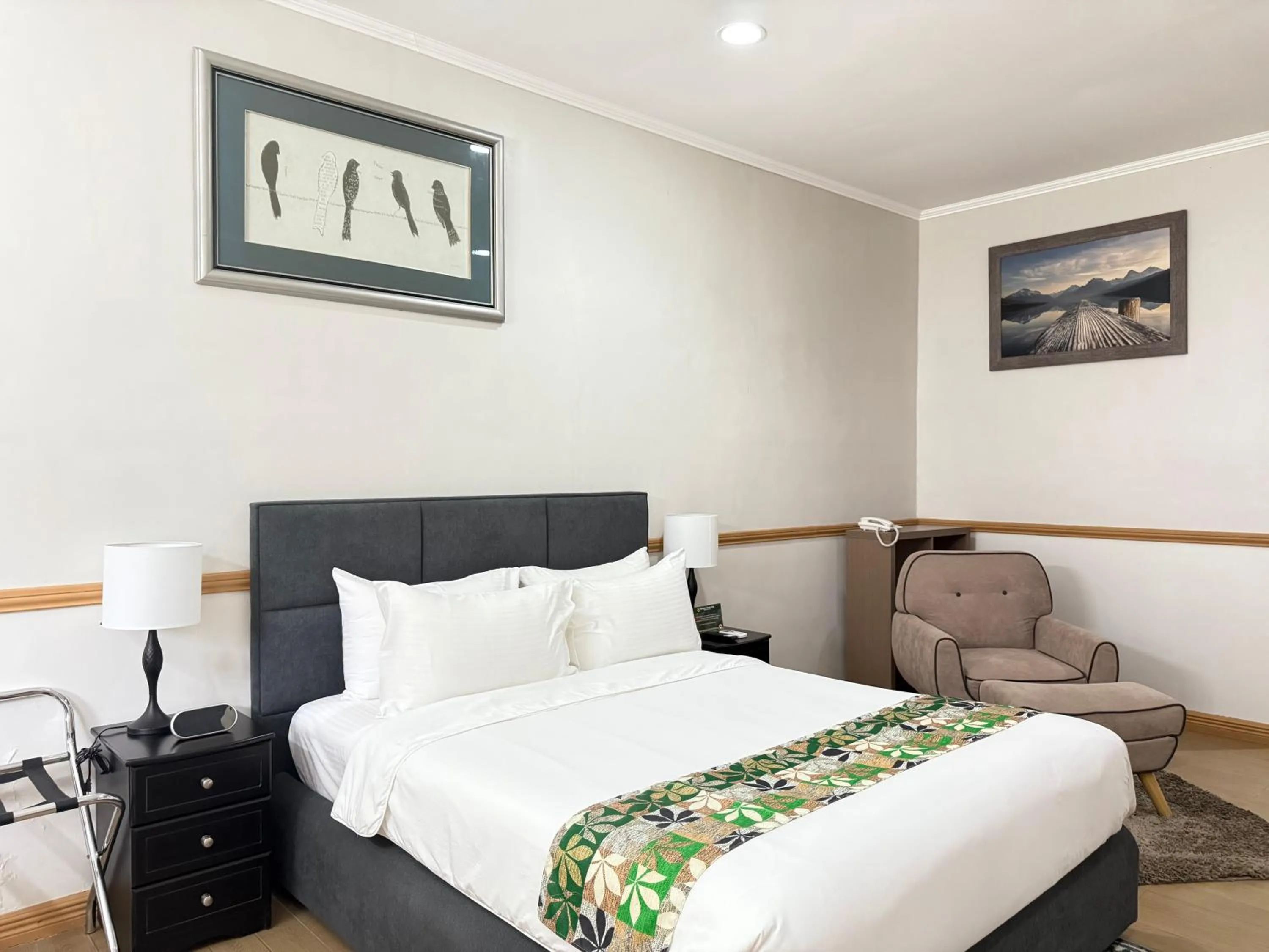 Bedroom, Bed in Batangas Country Club