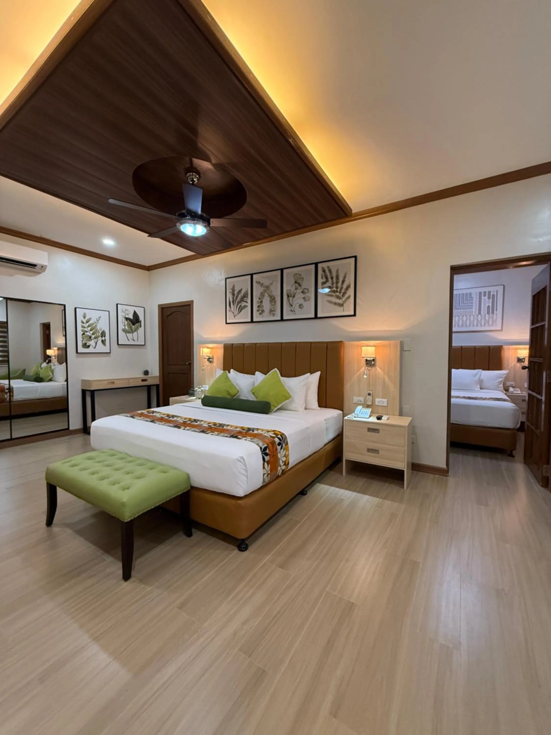 Bedroom, Bed in Batangas Country Club