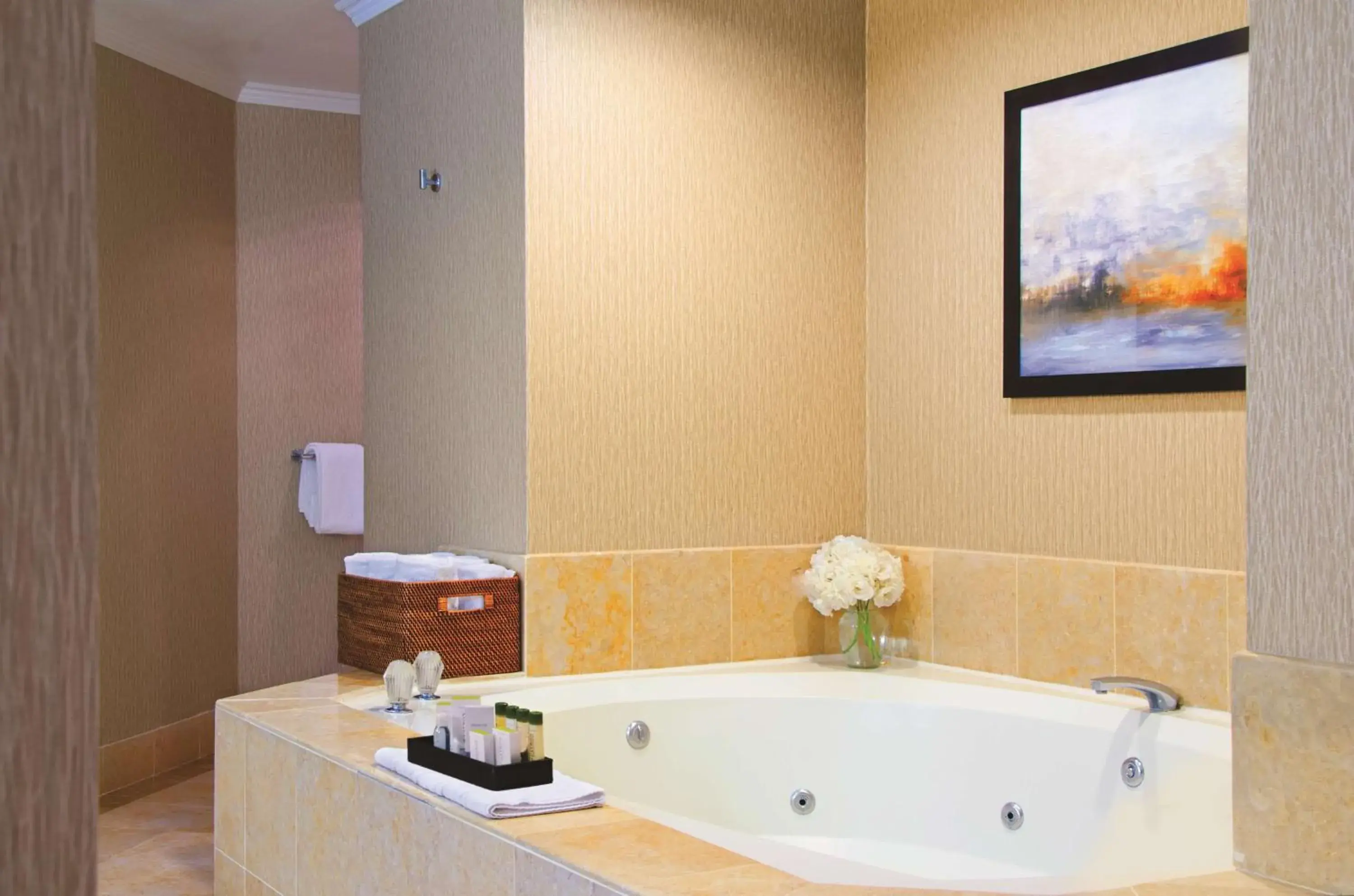 1 King Bed Studio Suite - single occupancy in DoubleTree by Hilton Sonoma Wine Country 1 King Bed Studio Suite - single occupancy in DoubleTree by Hilton Sonoma Wine Country