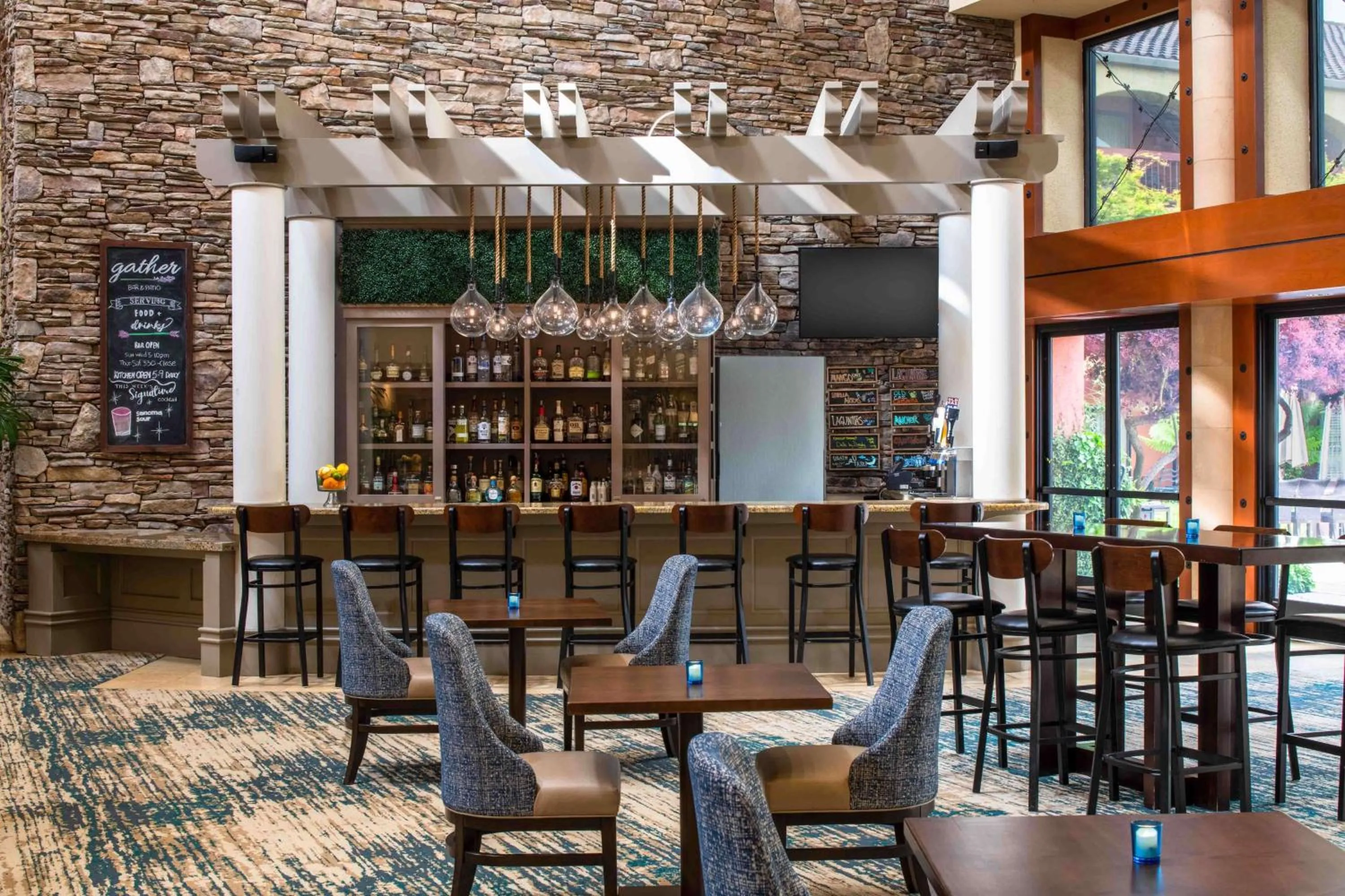 Restaurant/places to eat in DoubleTree by Hilton Sonoma Wine Country