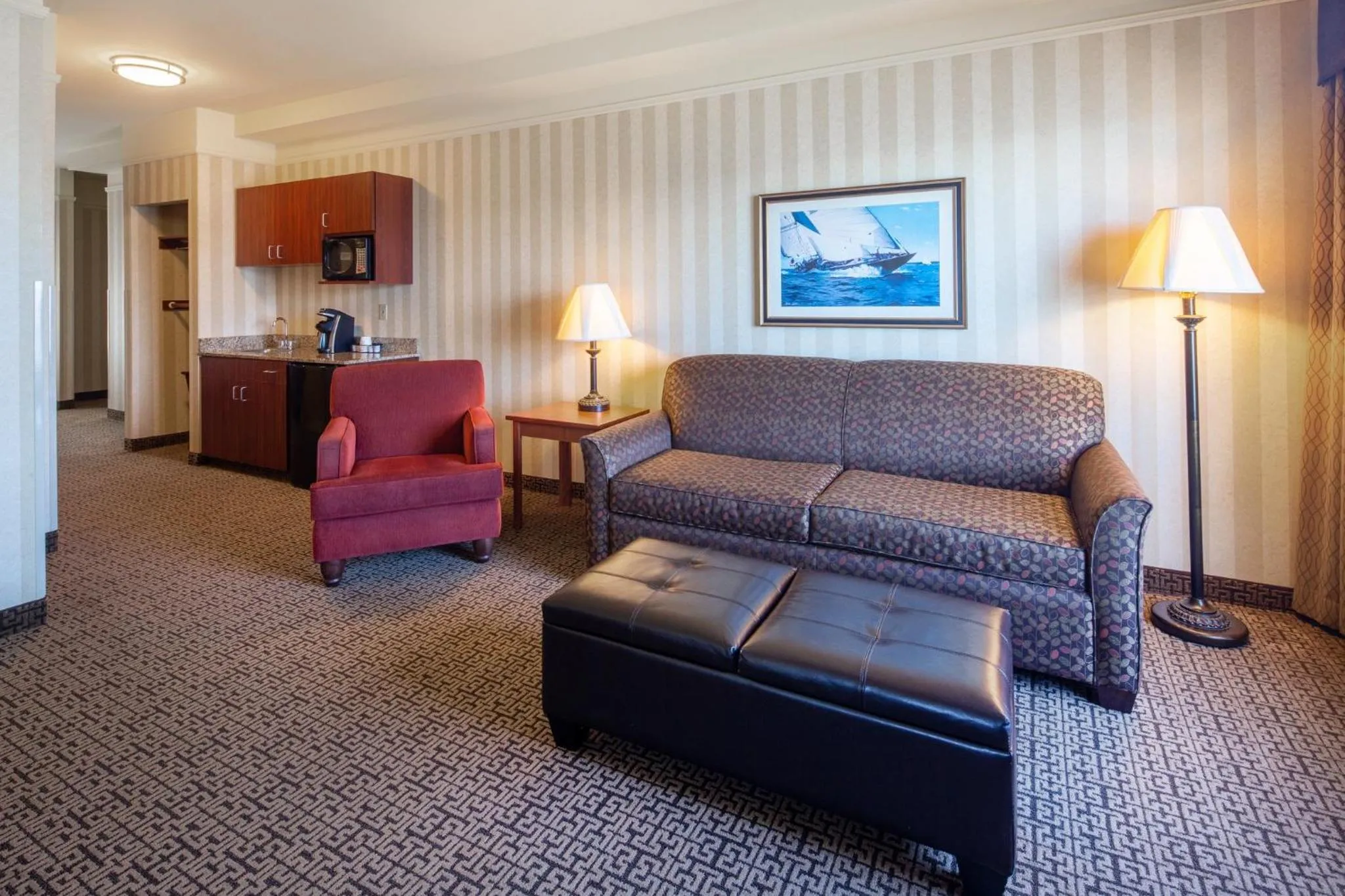Photo of the whole room in Holiday Inn Express Hotel & Suites Astoria by IHG